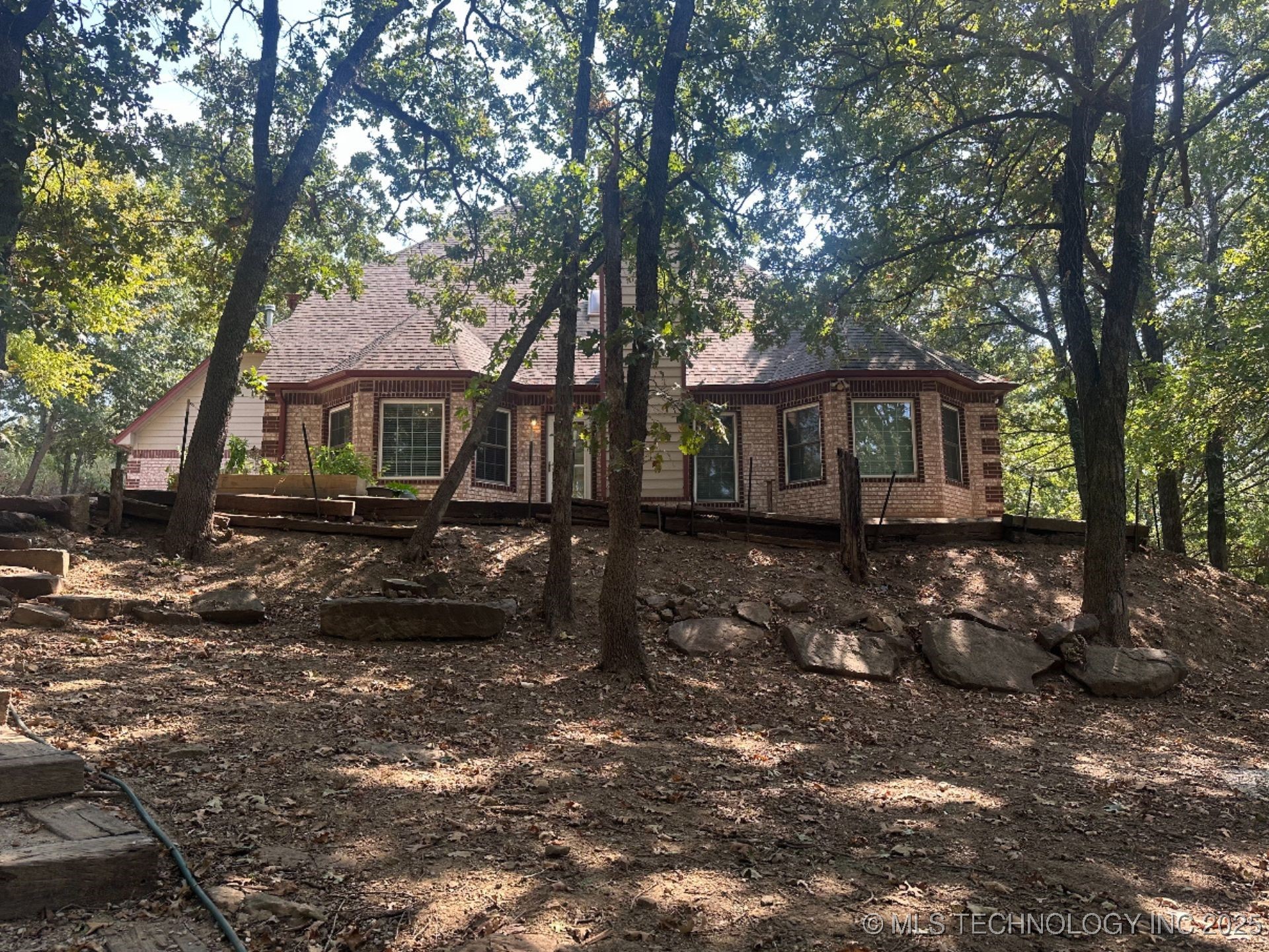 Tulsa, Oklahoma, 74132, United States, 3 Bedrooms Bedrooms, ,3 BathroomsBathrooms,Residential,For Sale,1949737