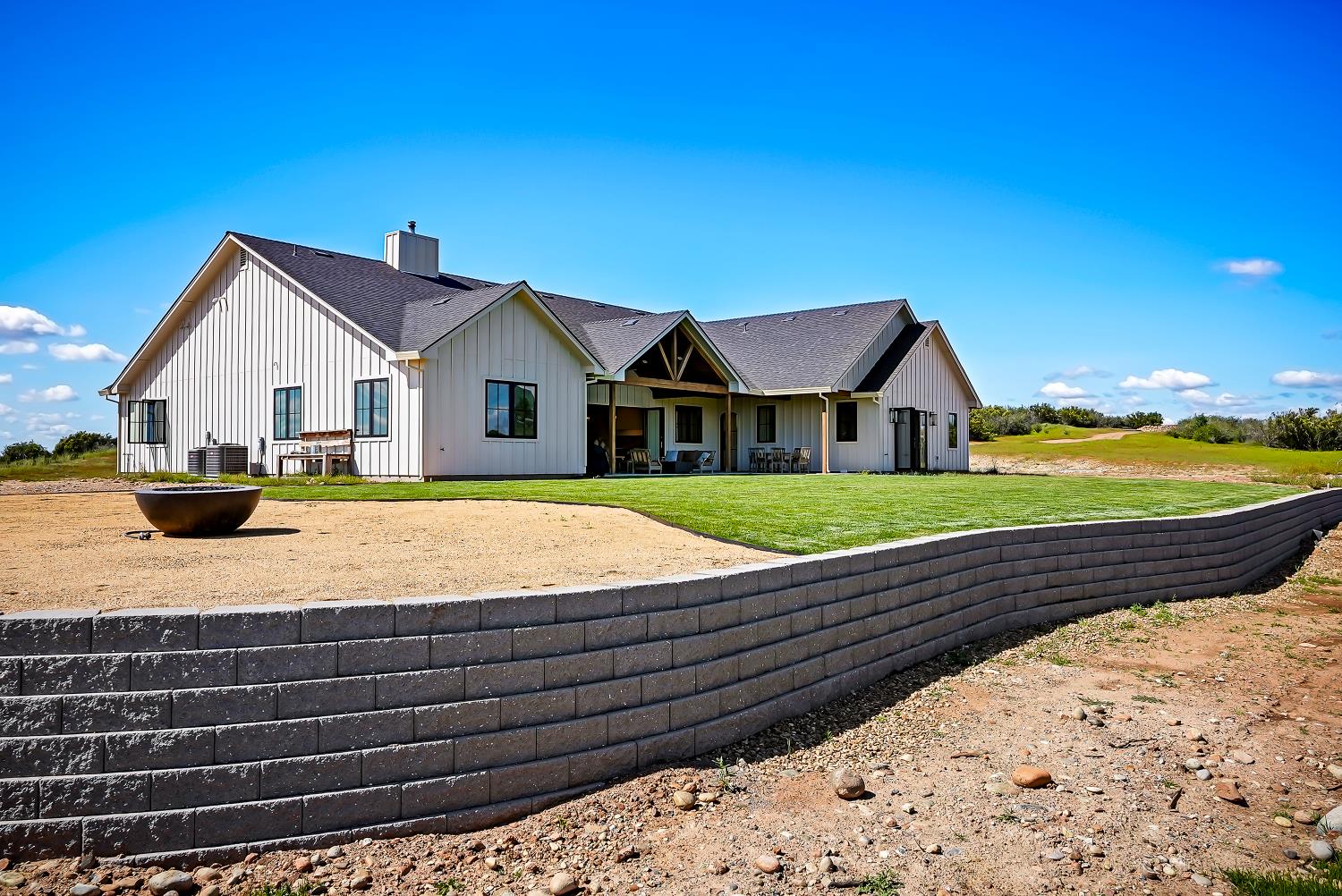 Burson, California, 95225, United States, 4 Bedrooms Bedrooms, ,4 BathroomsBathrooms,Residential,For Sale,2040271
