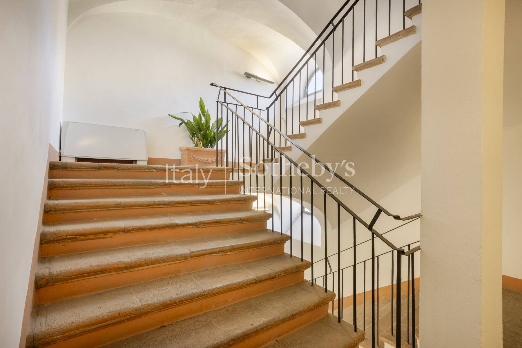  Elegant Historic Villa with Private Park and Rooftop Garden - 物件實景