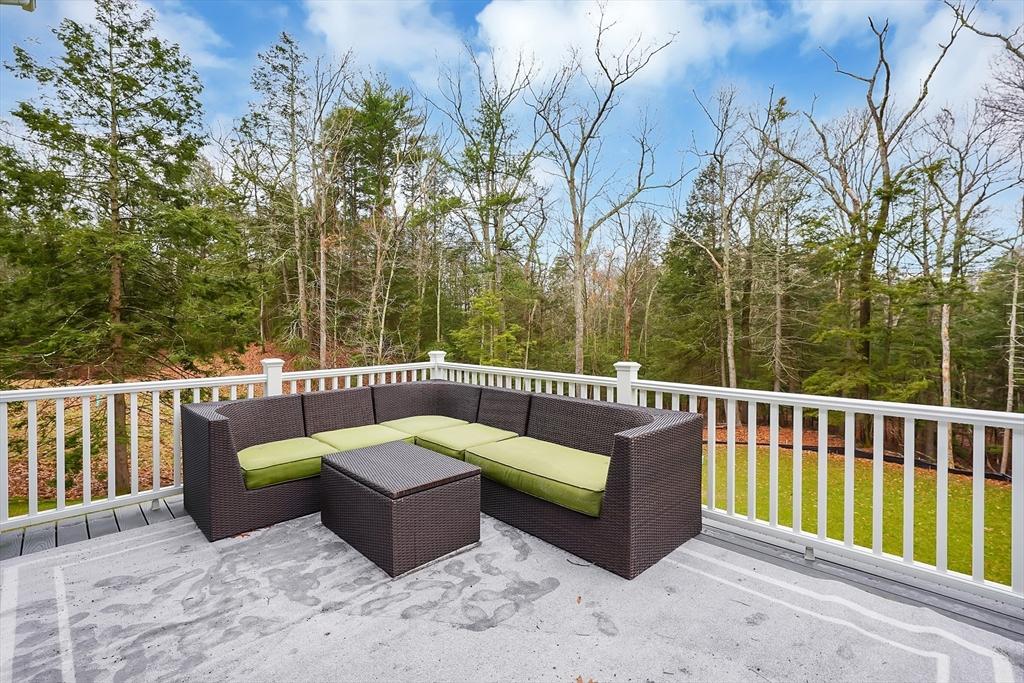 Sturbridge, Massachusetts, 01566, United States, 4 Bedrooms Bedrooms, ,4 BathroomsBathrooms,Residential,For Sale,1801654