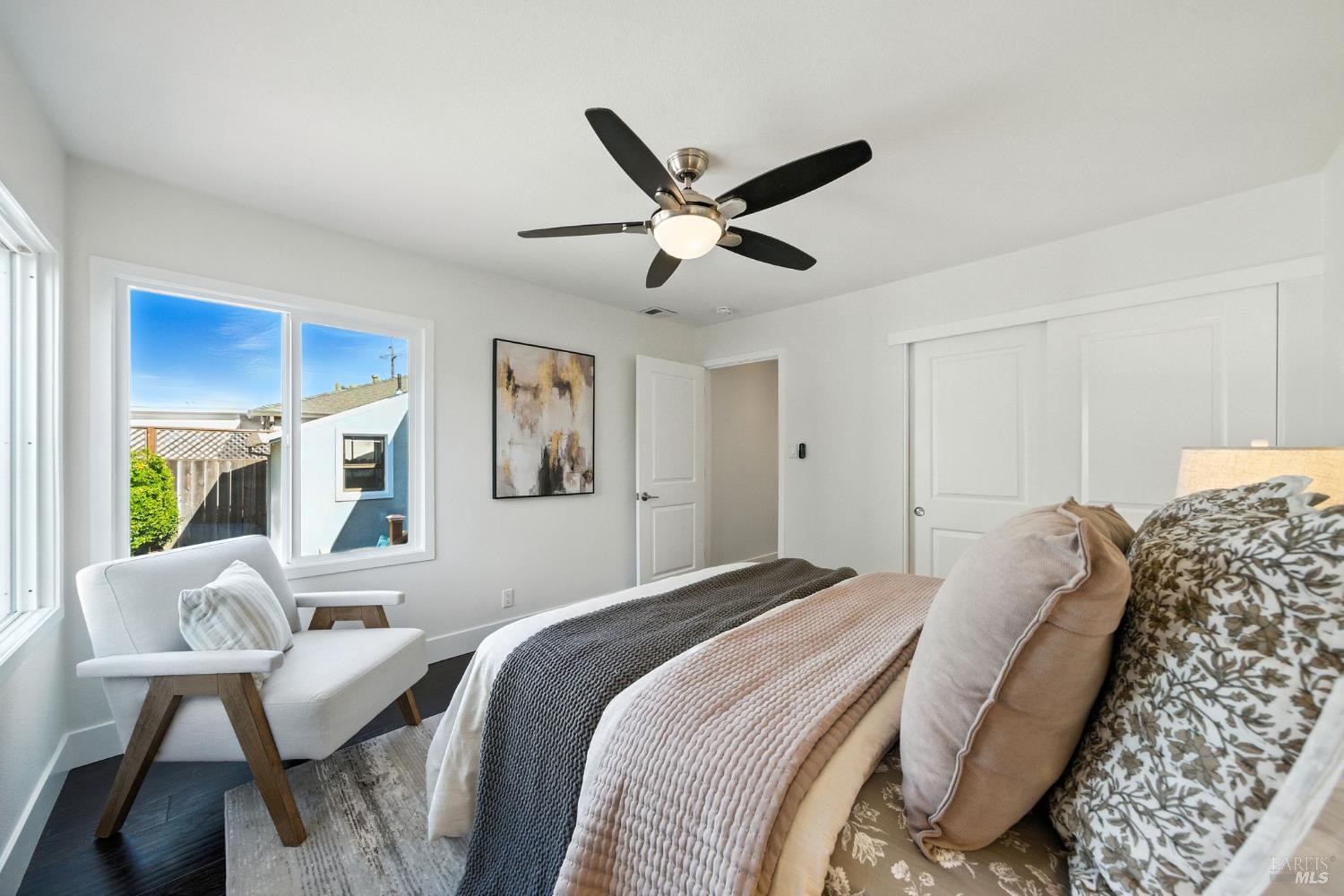 Petaluma, California, 94952, United States, 2 Bedrooms Bedrooms, ,1 BathroomBathrooms,Residential,For Sale,1934208
