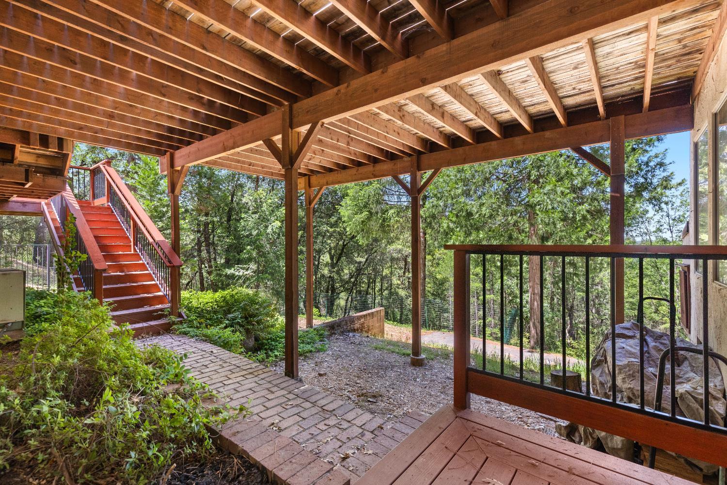 Colfax, California, 95713, United States, 4 Bedrooms Bedrooms, ,3 BathroomsBathrooms,Residential,For Sale,1927912