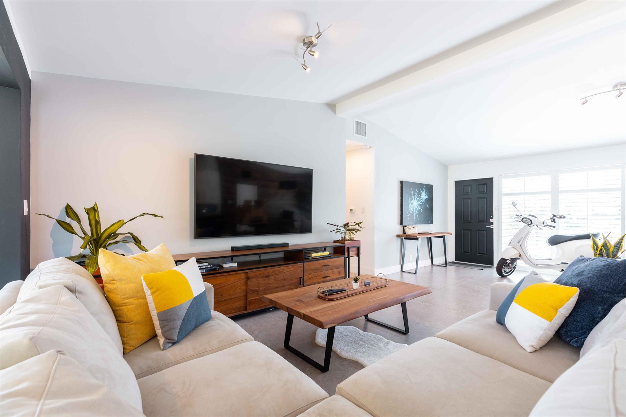 Fort Lauderdale, Florida, 33312, United States, 2 Bedrooms Bedrooms, ,2 BathroomsBathrooms,Residential,For Sale,1712127