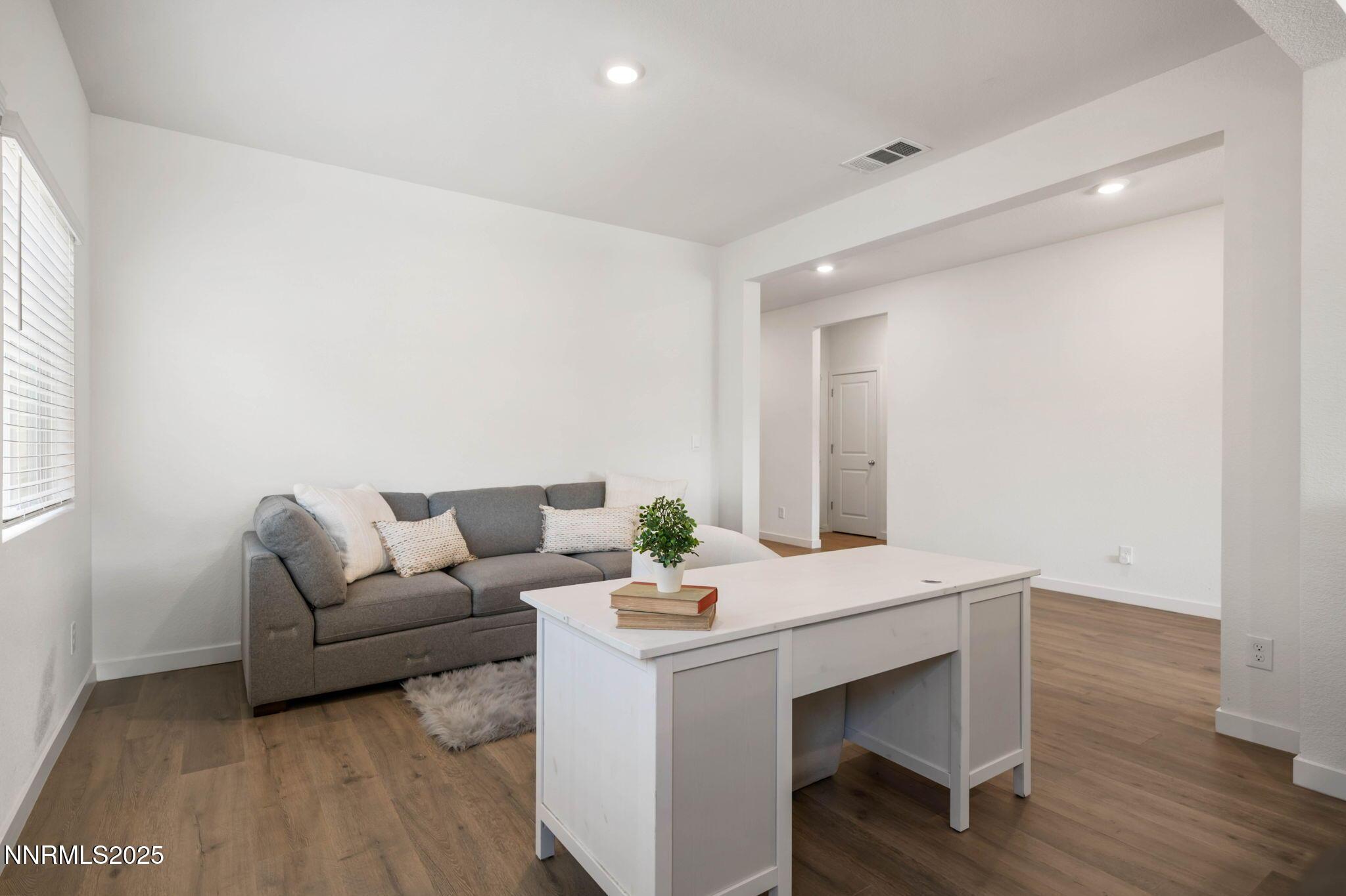 Dayton, Nevada, 89403, United States, 4 Bedrooms Bedrooms, ,3 BathroomsBathrooms,Residential,For Sale,1988311