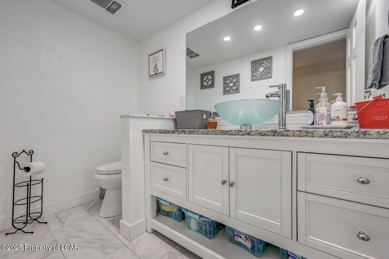 Sugarloaf, Pennsylvania, 18249, United States, 4 Bedrooms Bedrooms, ,3 BathroomsBathrooms,Residential,For Sale,1996756