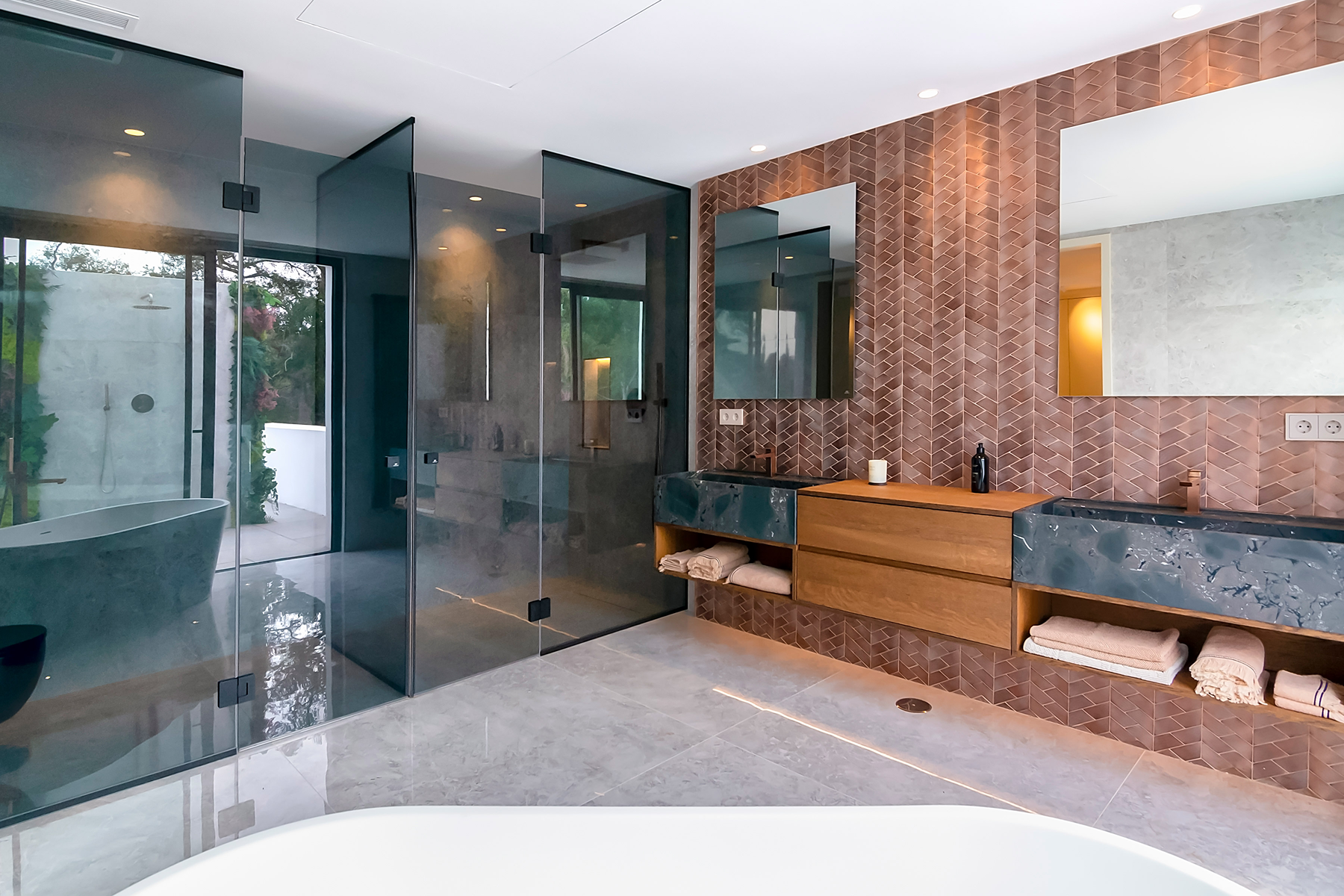  Luxurious Charles Kent-Designed Villa at Valderrama Golf Course, Sotogrande - 物件實景