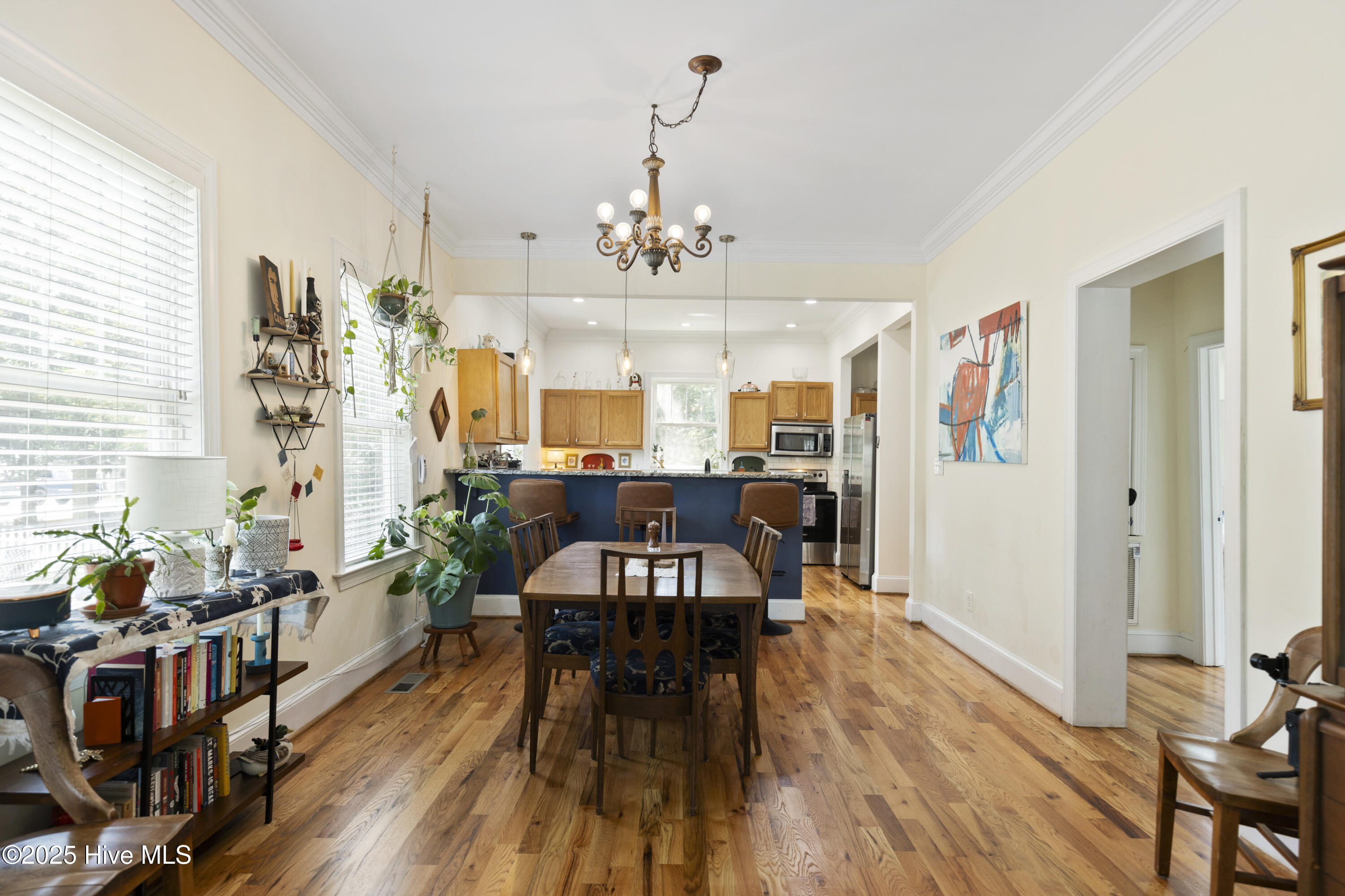 Wilmington, North Carolina, 28401, United States, 4 Bedrooms Bedrooms, ,3 BathroomsBathrooms,Residential,For Sale,1882857