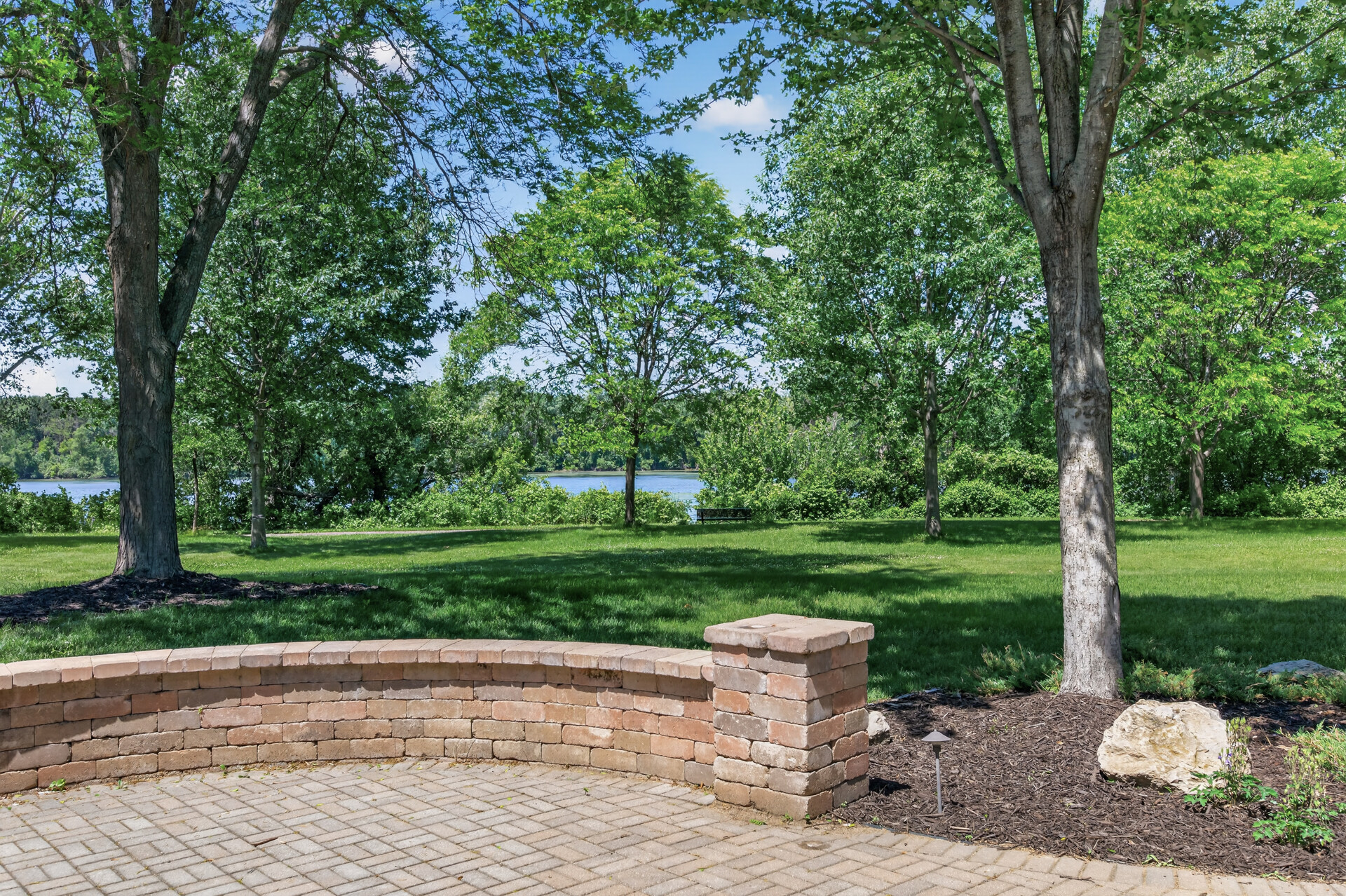  Luxury Lakeside Retreat in the Heart of Woodbury - 物件實景