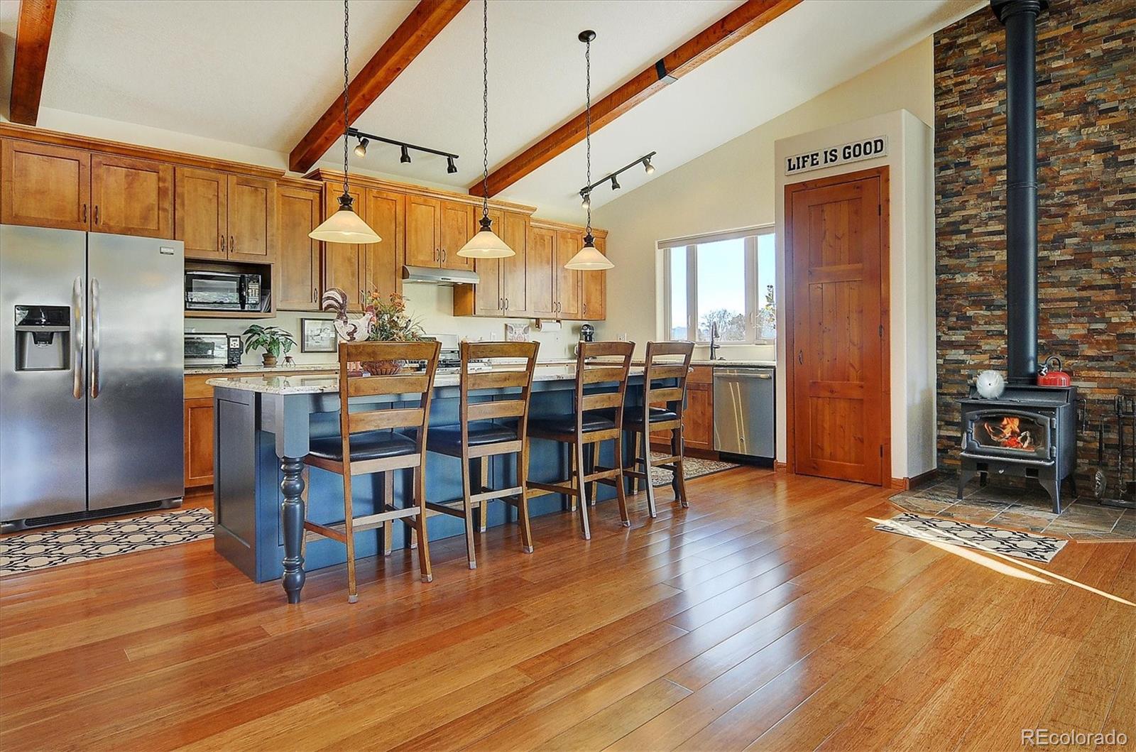 Howard, Colorado, 81233, United States, 4 Bedrooms Bedrooms, ,1 BathroomBathrooms,Residential,For Sale,1921674