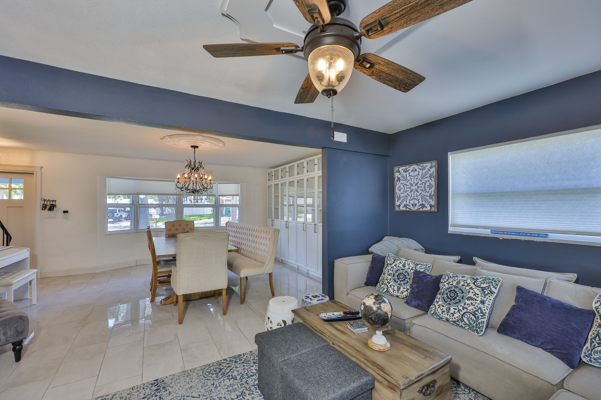 Seminole, Florida, 33772, United States, 3 Bedrooms Bedrooms, ,2 BathroomsBathrooms,Residential,For Sale,1978971