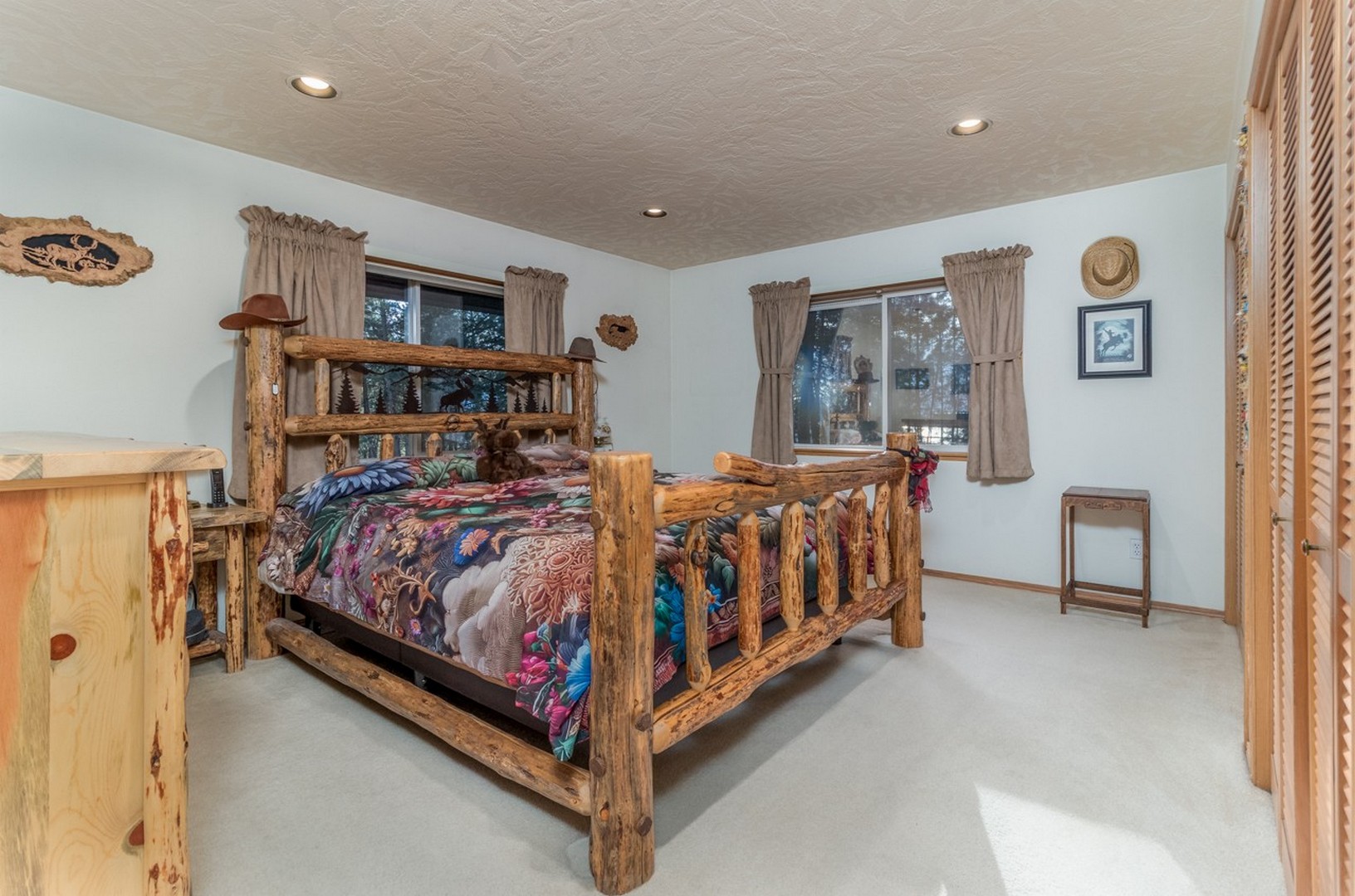 Moyie Springs, Idaho, 83845, United States, 4 Bedrooms Bedrooms, ,3 BathroomsBathrooms,Residential,For Sale,2033523