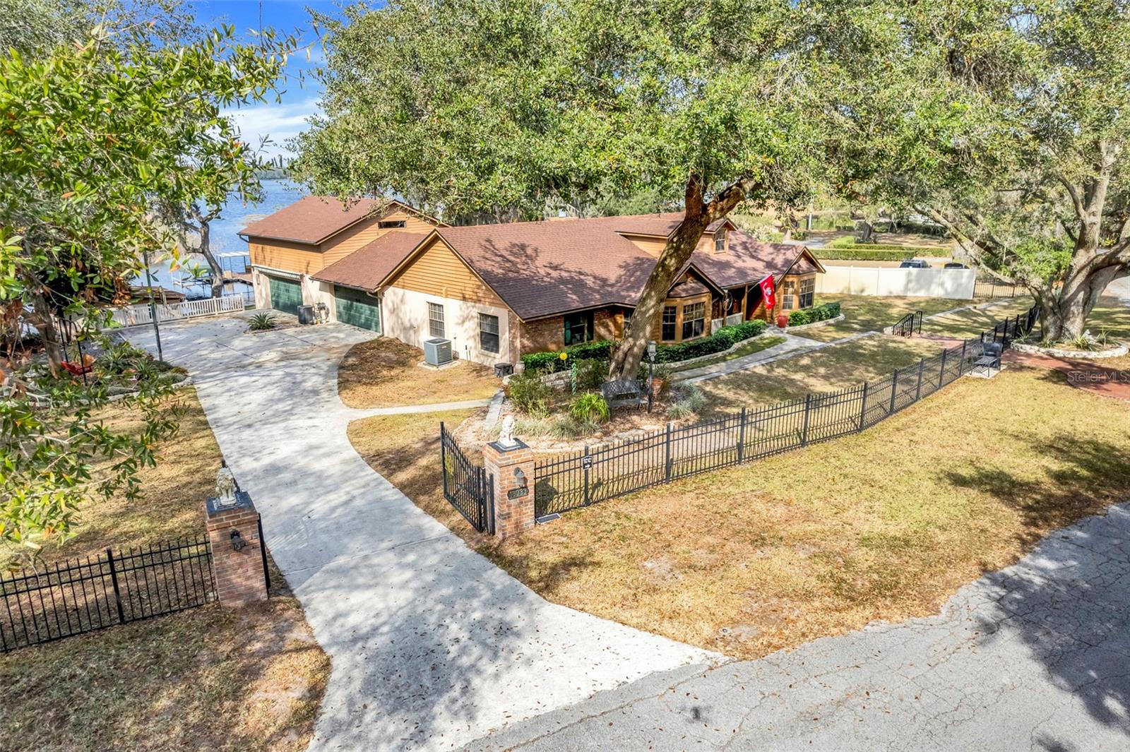 GROVELAND, Florida, 34736, United States, 4 Bedrooms Bedrooms, ,4 BathroomsBathrooms,Residential,For Sale,1695910