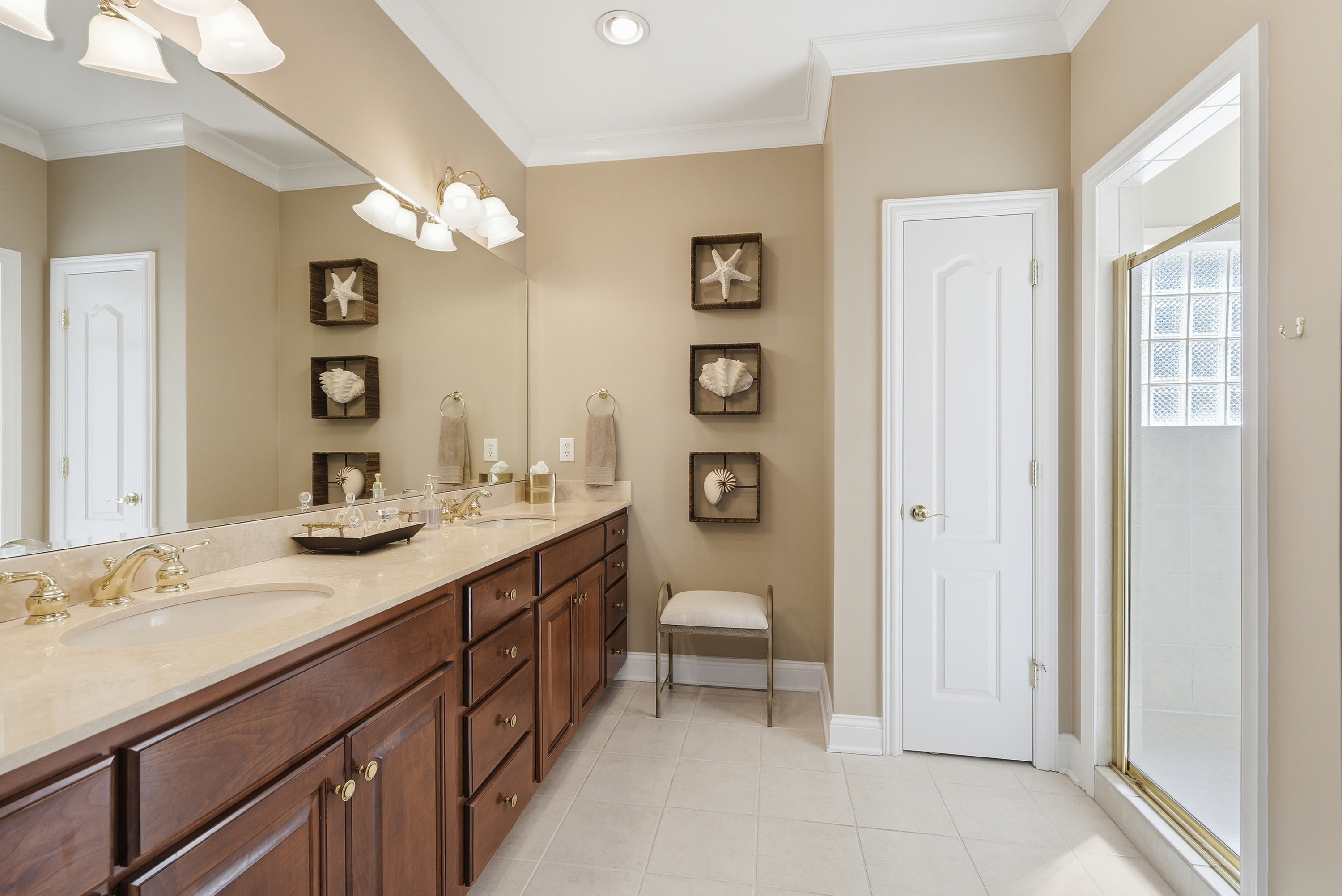  14607 Valencia Drive, Louisville, KY 40245 - 物件實景