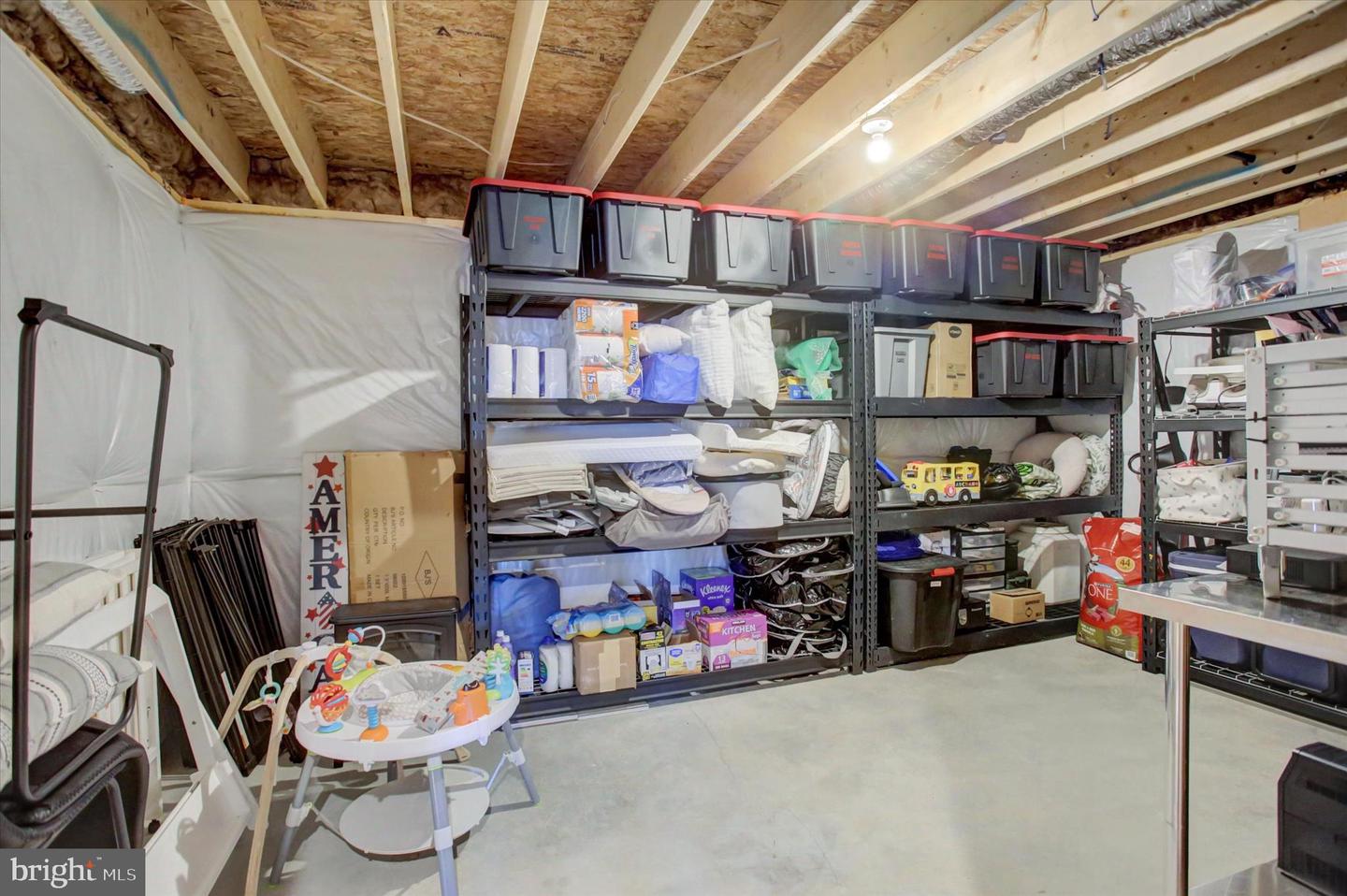 Greencastle, Pennsylvania, 17225, United States, 4 Bedrooms Bedrooms, ,4 BathroomsBathrooms,Residential,For Sale,1989287