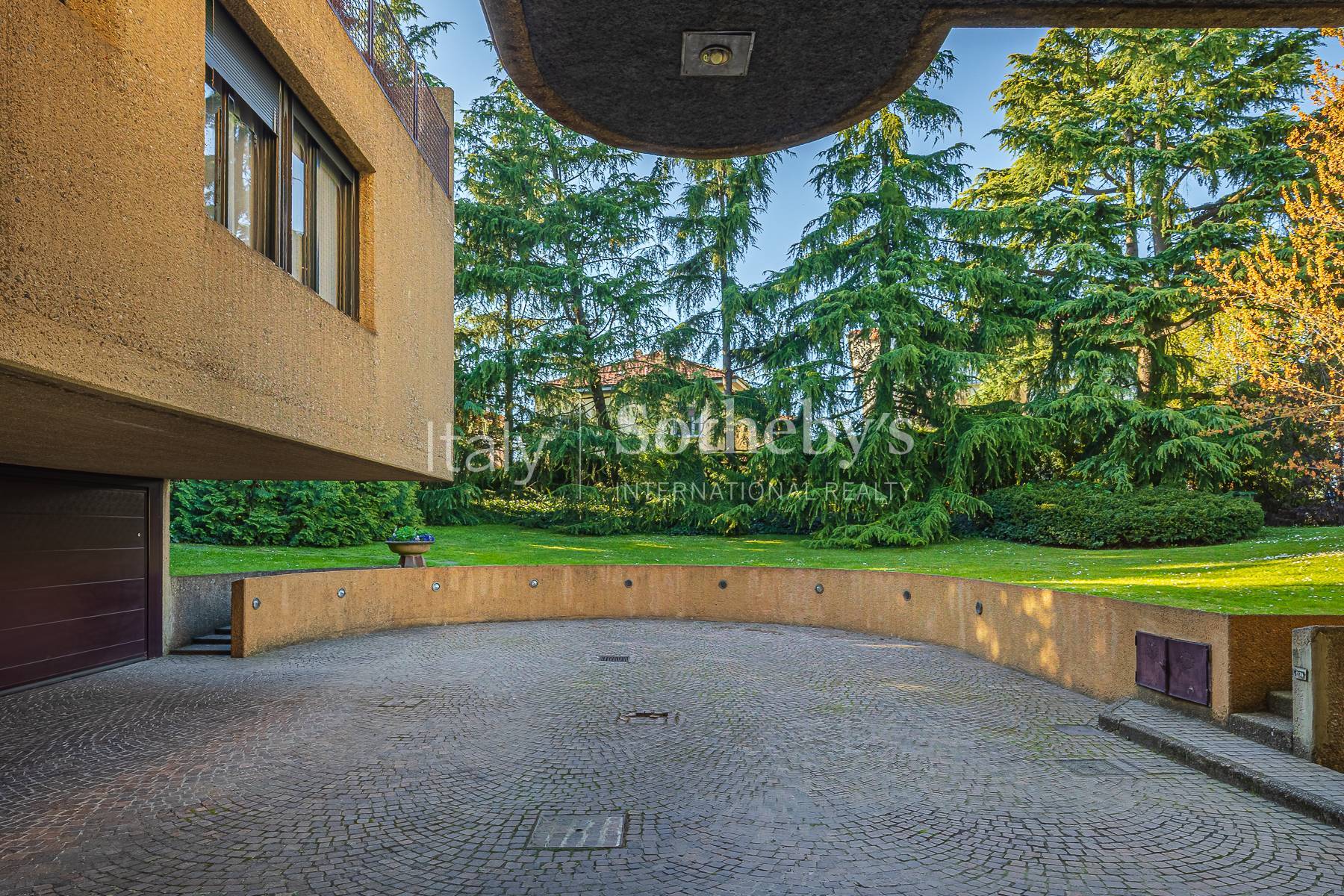  Designer villa surrounded by greenery - 物件實景