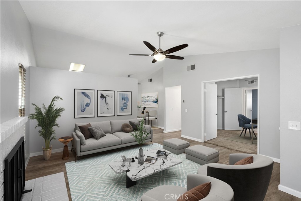 Castaic, California, 91384, United States, 4 Bedrooms Bedrooms, ,2 BathroomsBathrooms,Residential,For Sale,1896479