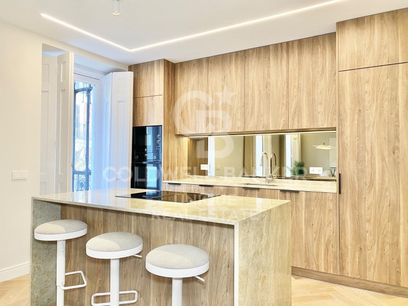 Madrid, Comunidad de Madrid, ES, 3 Bedrooms Bedrooms, ,3 BathroomsBathrooms,Residential,For Sale,1684616