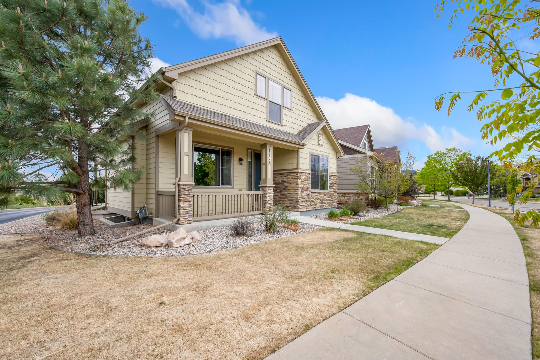  Beautifully Maintained Home in the Highly Sought-After Harmony Ridge Community - 物件實景