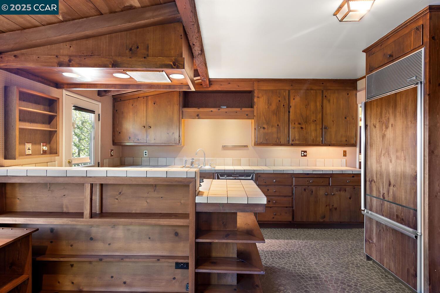 Orinda, California, 94563, United States, 6 Bedrooms Bedrooms, ,4 BathroomsBathrooms,Residential,For Sale,1838160