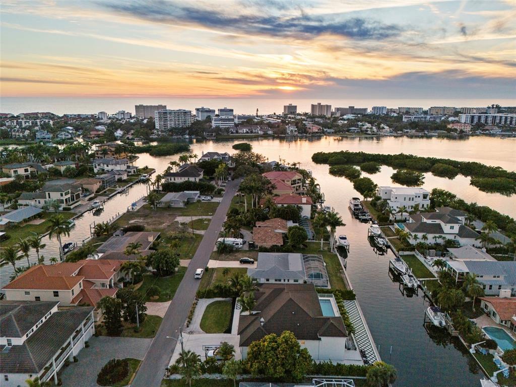 Sarasota, Florida, 34231, United States, 4 Bedrooms Bedrooms, ,3 BathroomsBathrooms,Residential,For Sale,1795069