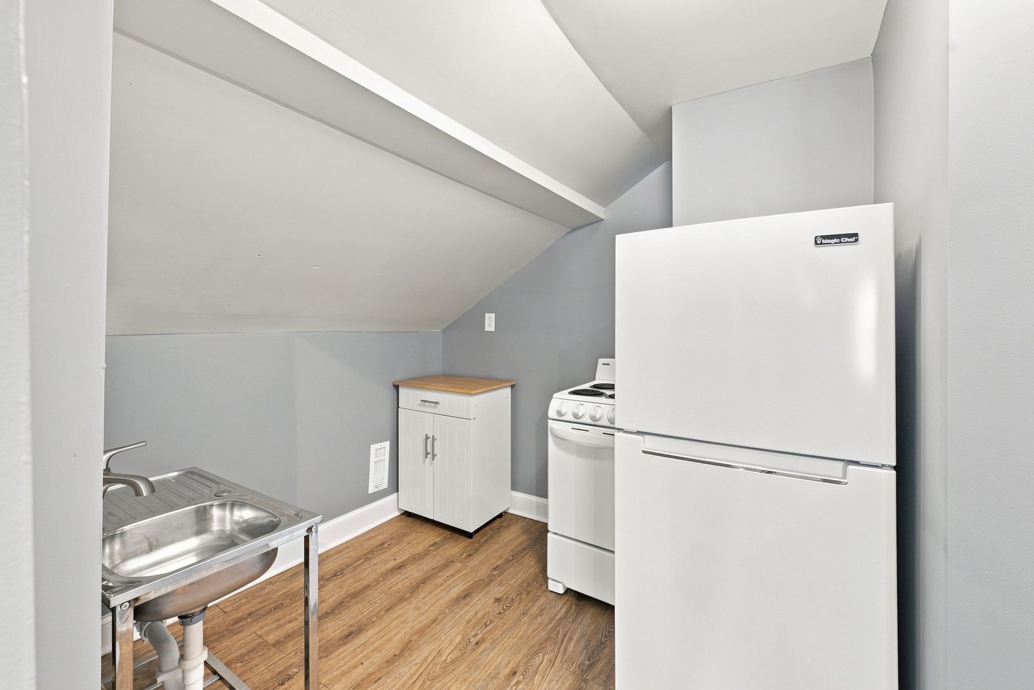  1072A Zophi St, Nashville, TN, 37216 - 物件實景