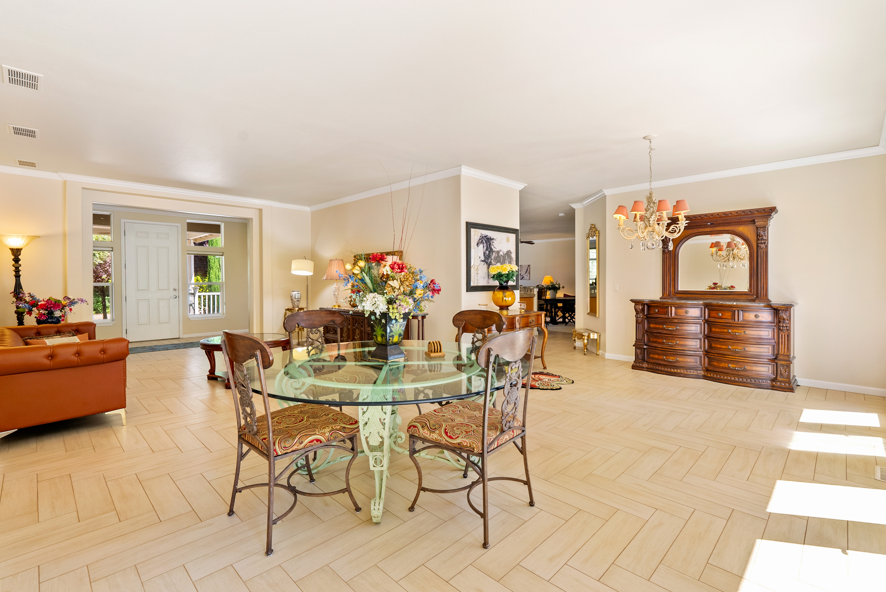  5405 Vineyard Drive - 物件實景