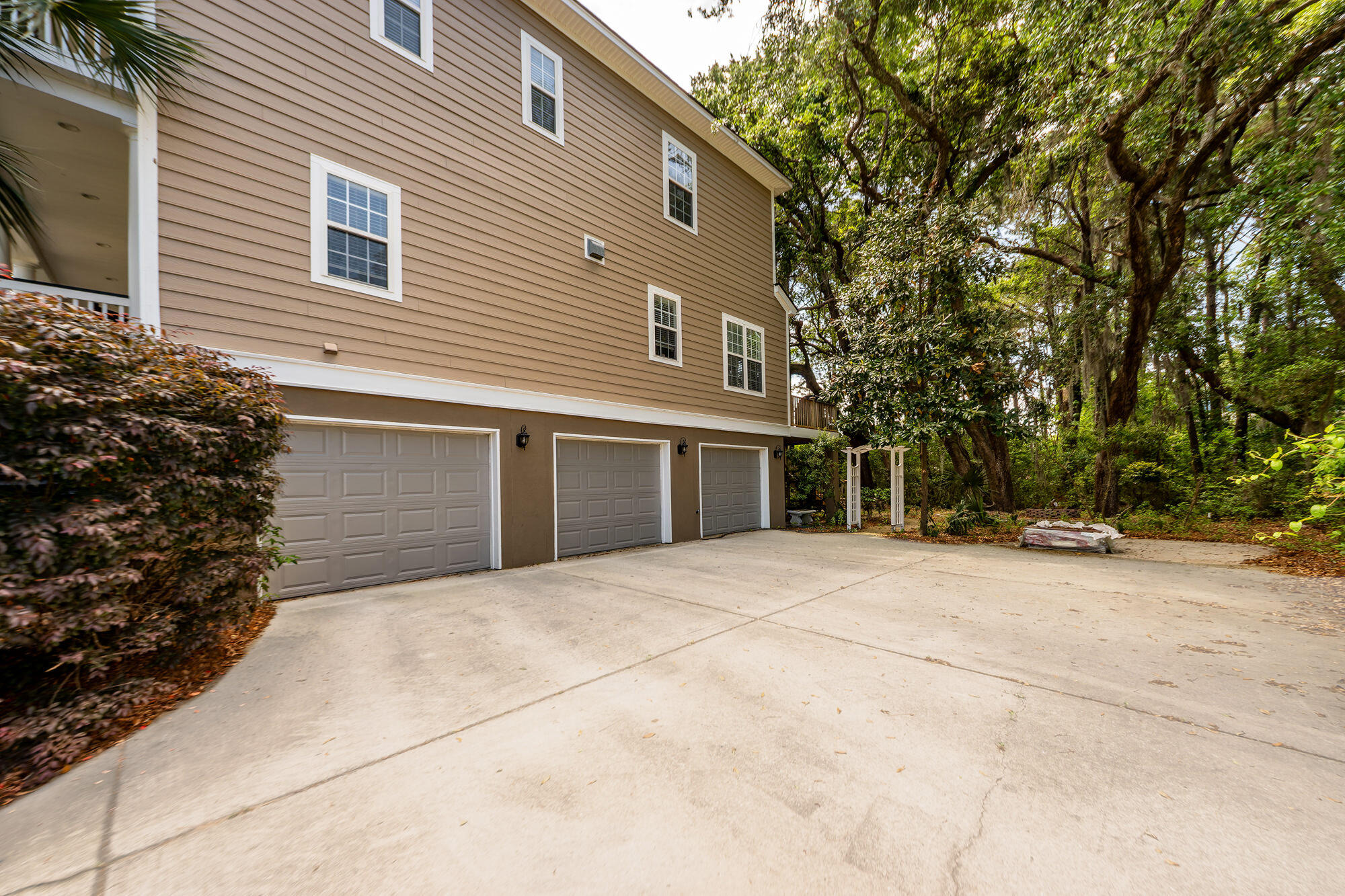 Mount Pleasant, South Carolina, 29466, United States, 5 Bedrooms Bedrooms, ,4 BathroomsBathrooms,Residential,For Sale,1792938