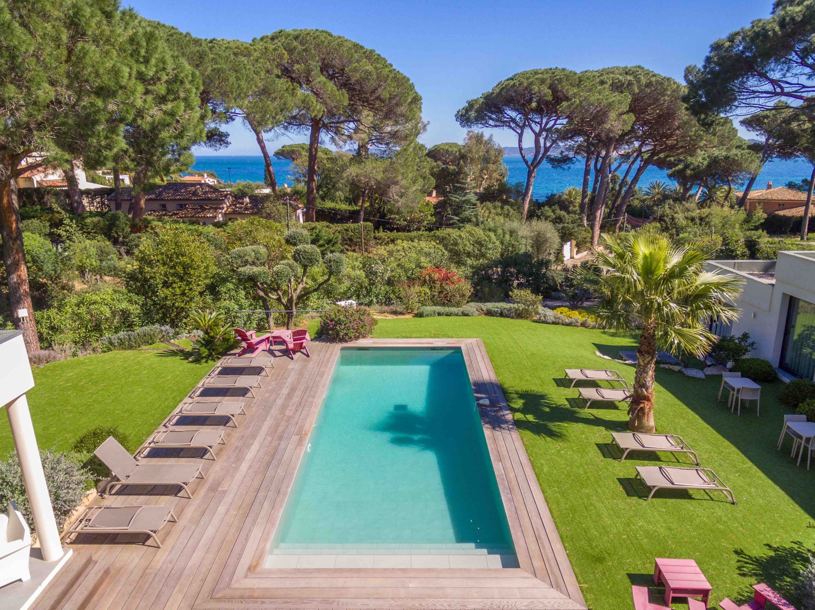  Sole agents - Contemporary villa for sale in Grimaud with sea view and pool - 物件實景