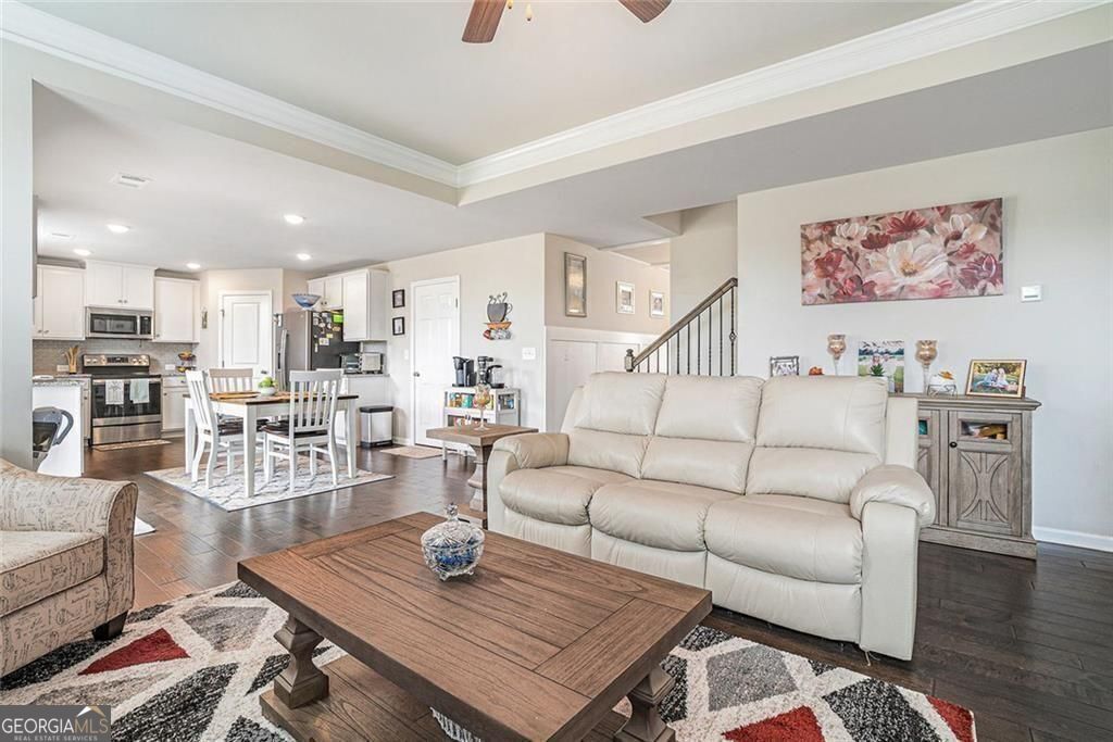 Auburn, Georgia, 30011, United States, 5 Bedrooms Bedrooms, ,3 BathroomsBathrooms,Residential,For Sale,1858924