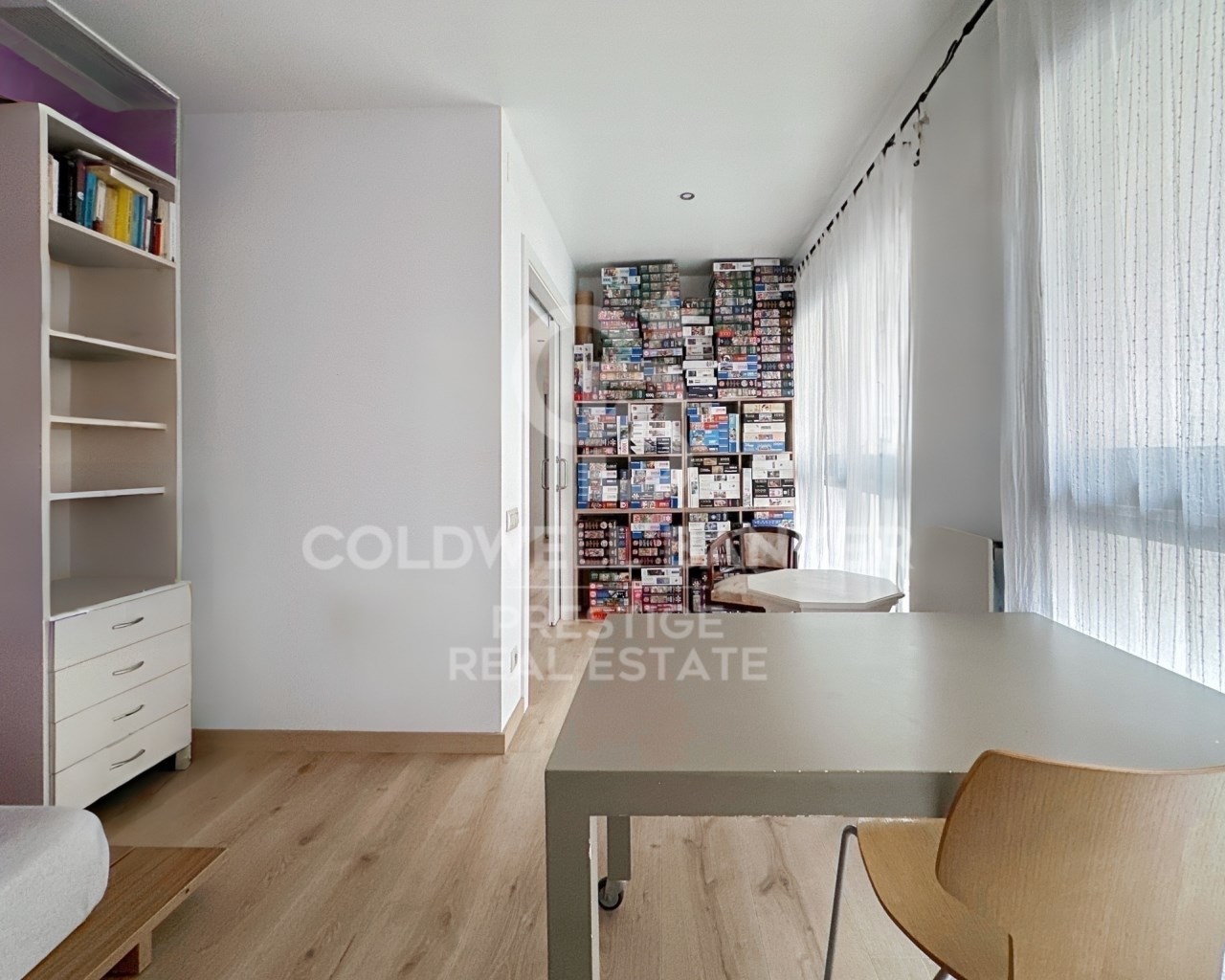Barcelona, Catalonia, ES, 4 Bedrooms Bedrooms, ,3 BathroomsBathrooms,Residential,For Sale,1526005