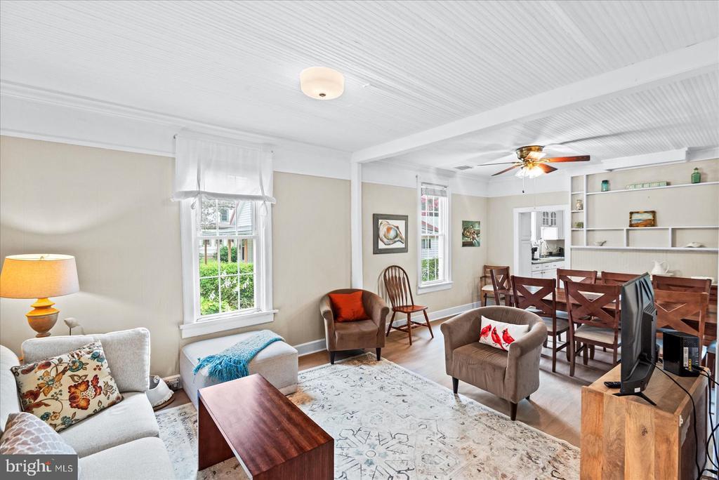 Colonial Beach, Virginia, 22443, United States, 4 Bedrooms Bedrooms, ,2 BathroomsBathrooms,Residential,For Sale,1926238