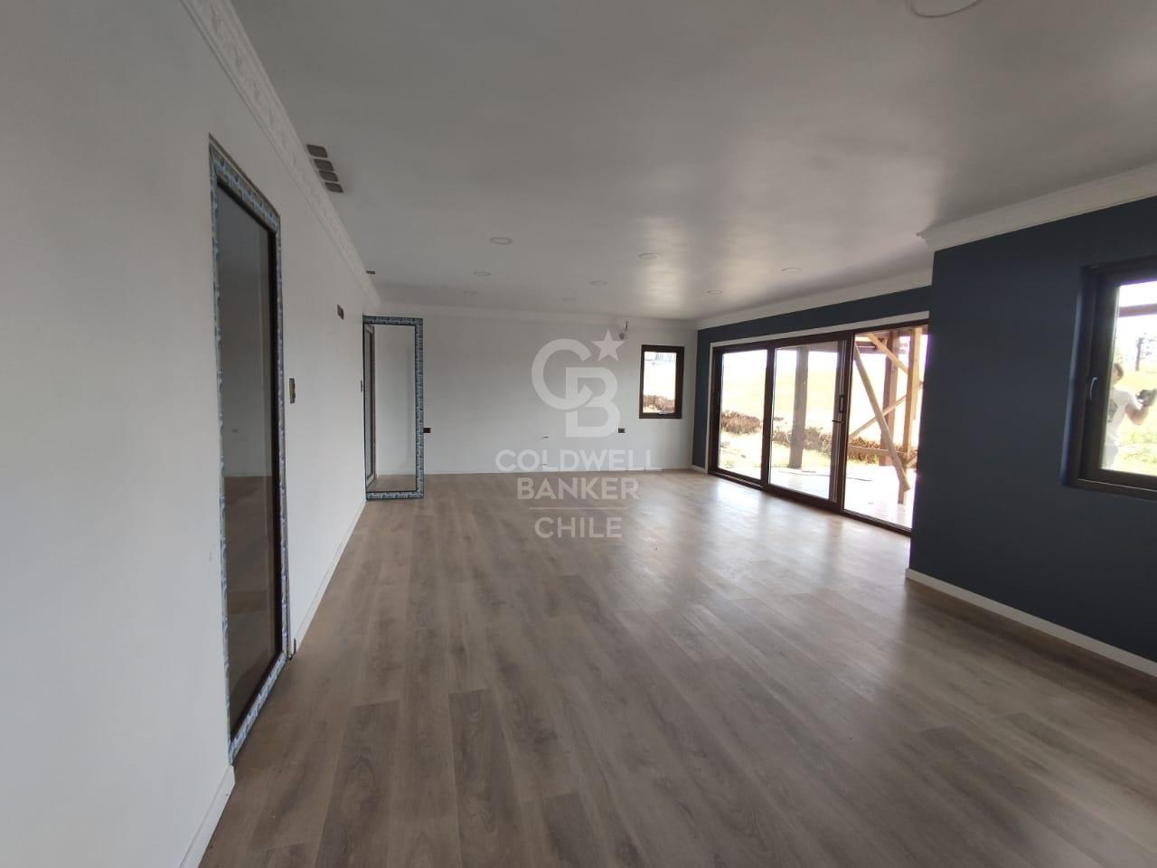 La Unión, Chile, 4 Bedrooms Bedrooms, ,3 BathroomsBathrooms,Residential,For Sale,1885322