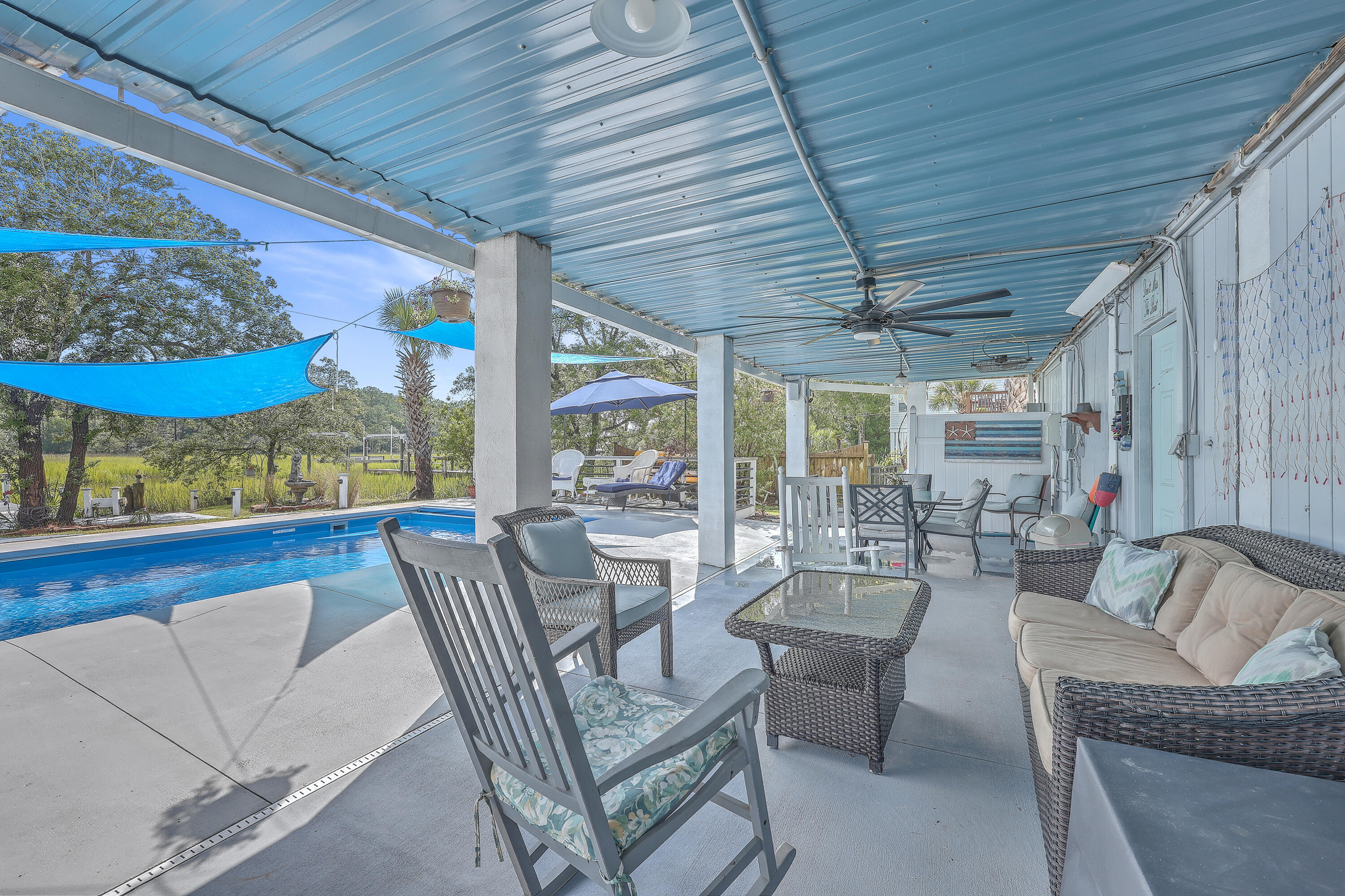Mount Pleasant, South Carolina, 29466, United States, 3 Bedrooms Bedrooms, ,4 BathroomsBathrooms,Residential,For Sale,1798311