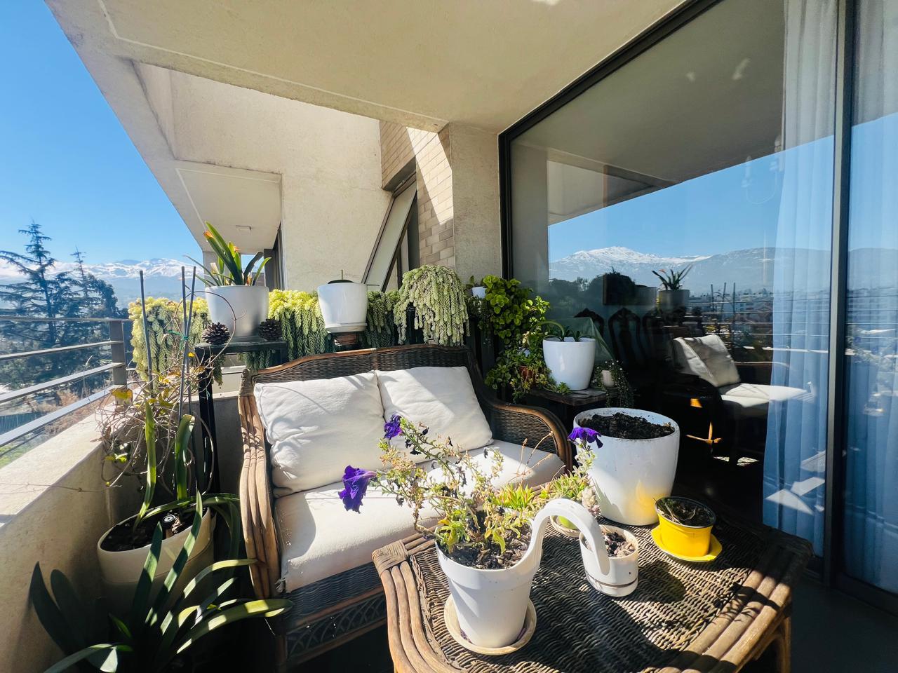 Lo Barnechea, Chile, 3 Bedrooms Bedrooms, ,4 BathroomsBathrooms,Residential,For Sale,1934460