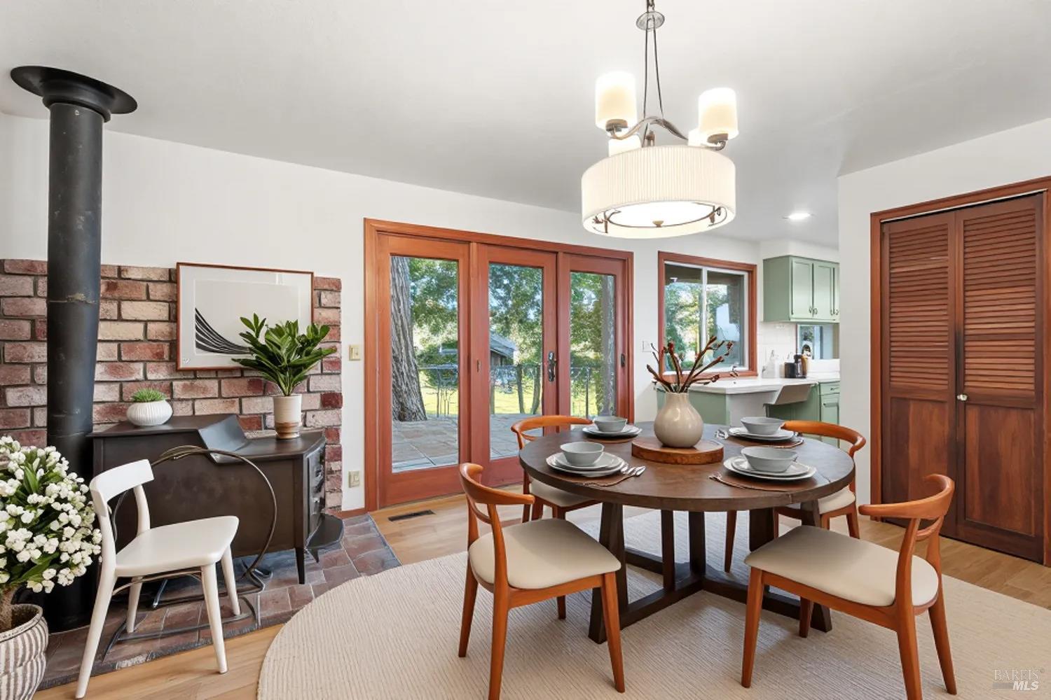 Philo, California, 95466, United States, 3 Bedrooms Bedrooms, ,3 BathroomsBathrooms,Residential,For Sale,1987364