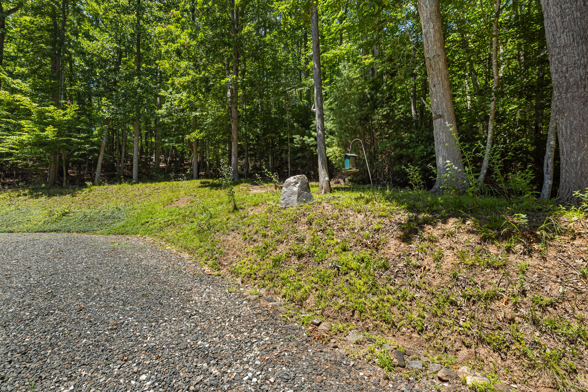 Burnsville, North Carolina, 28714, United States, 2 Bedrooms Bedrooms, ,Residential,For Sale,1931797