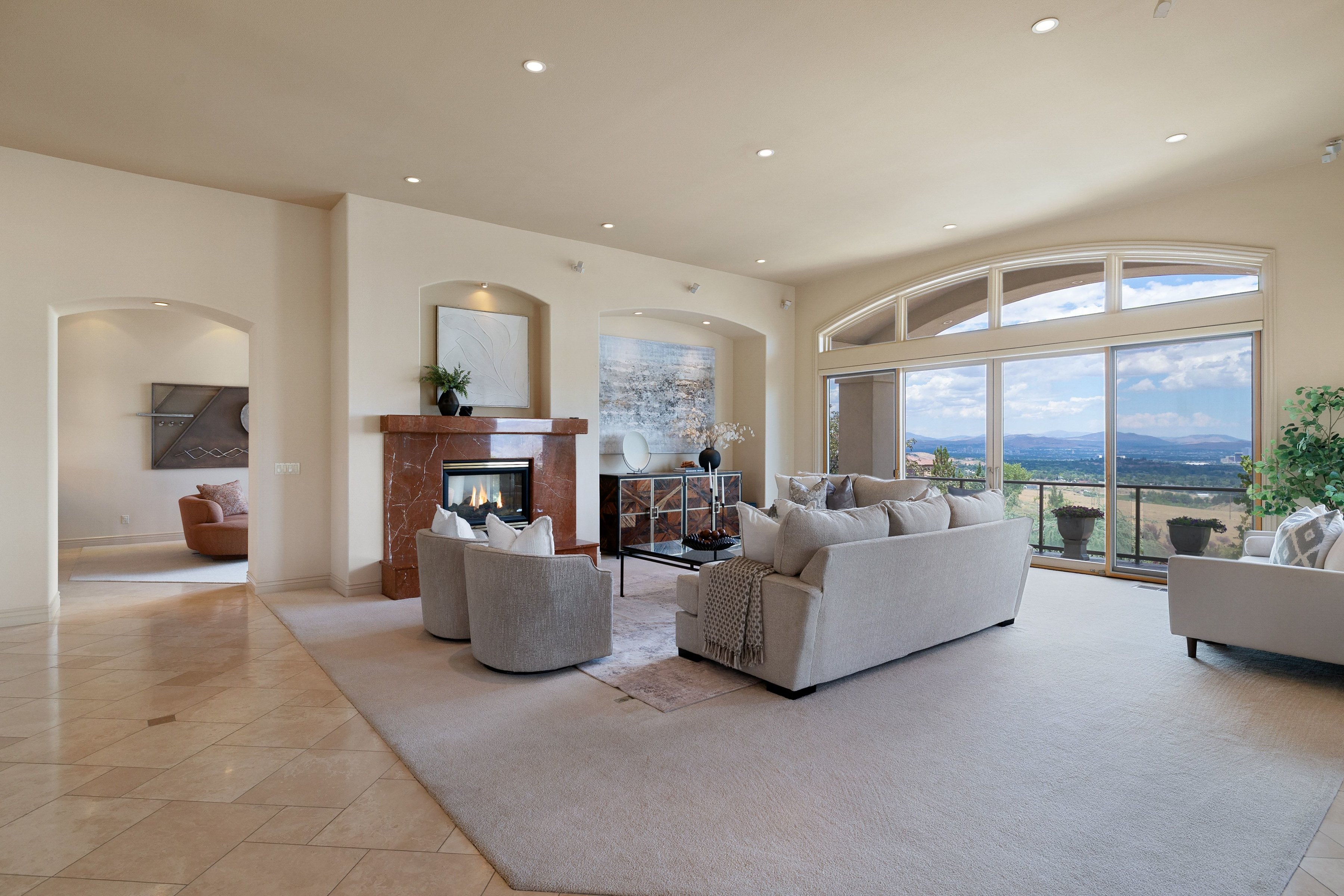  Stunning Custom Home with Breathtaking Views in Reno - 物件實景