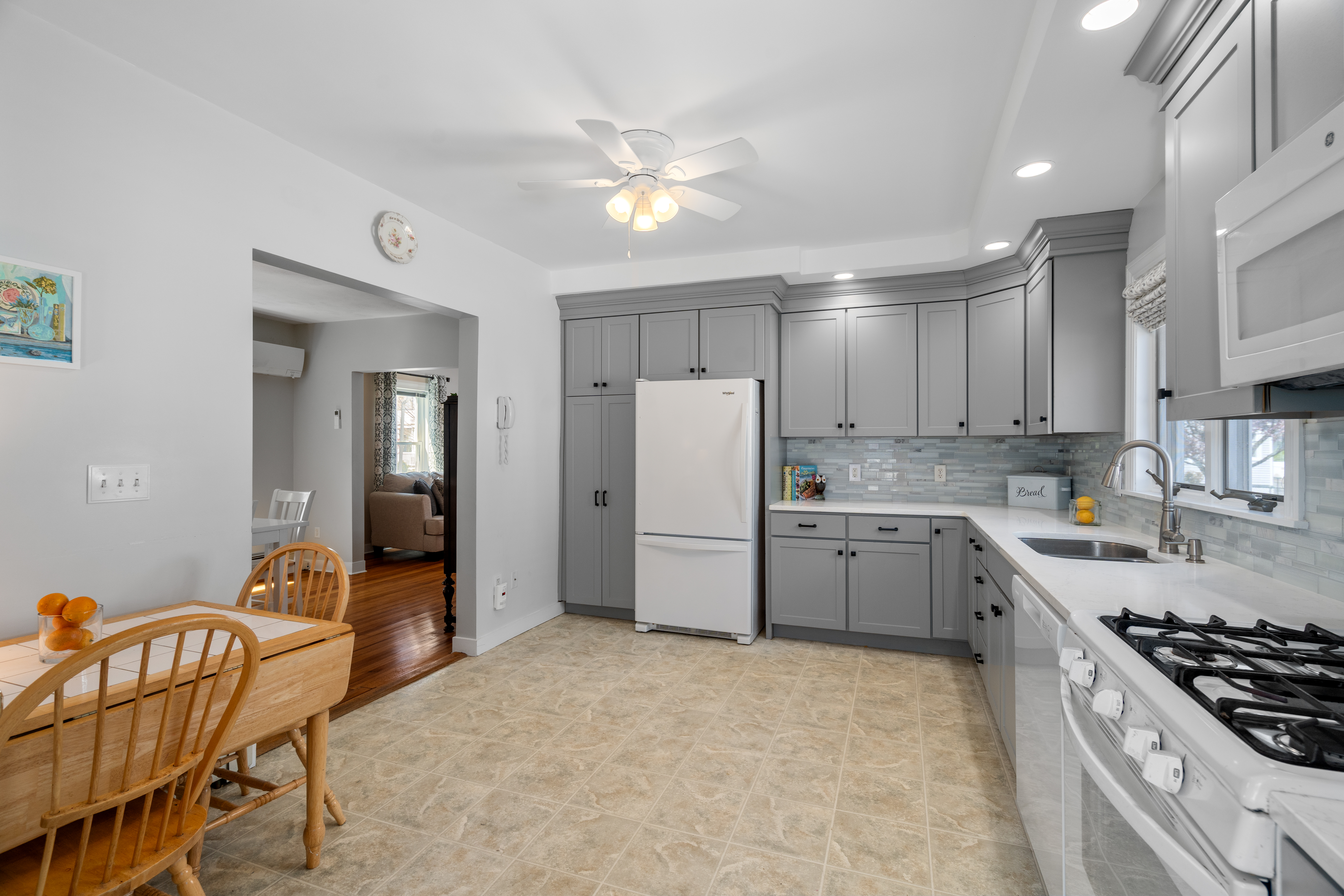  47 Alexander Avenue, Medford, MA 02155 - 物件實景