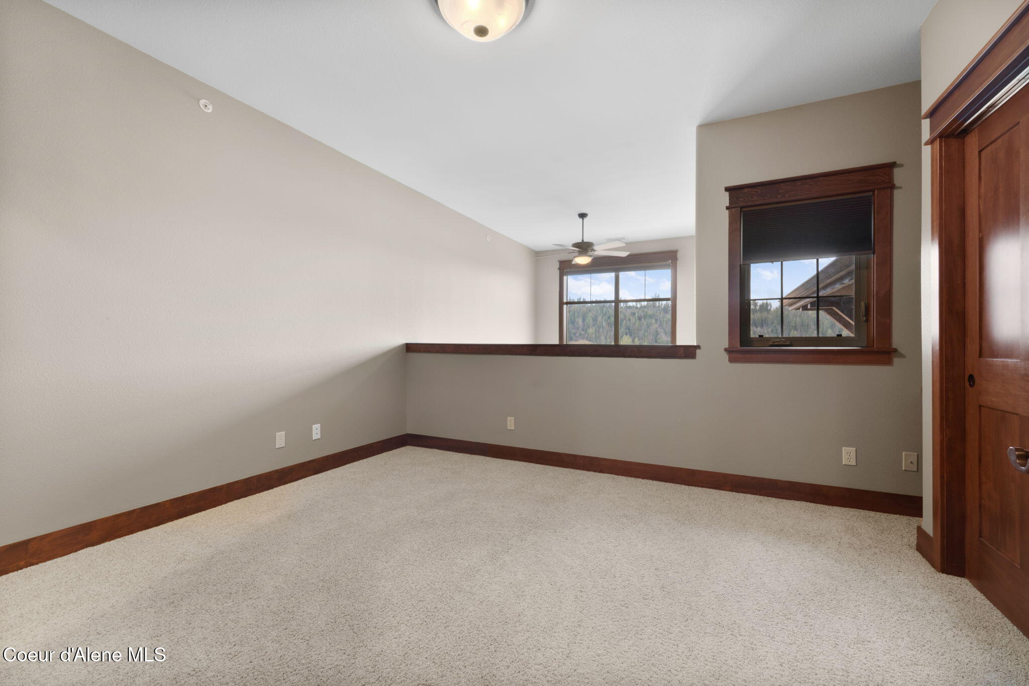 Coeur d'Alene, Idaho, 83814, United States, 2 Bedrooms Bedrooms, ,3 BathroomsBathrooms,Residential,For Sale,2022050