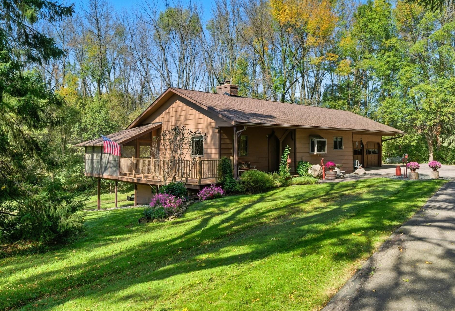 Warren Twp, Wisconsin, 54023, United States, 3 Bedrooms Bedrooms, ,1 BathroomBathrooms,Residential,For Sale,1961438