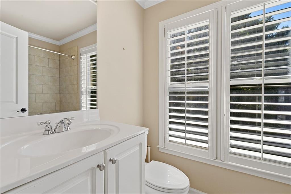 Atlanta, Georgia, 30350, United States, 4 Bedrooms Bedrooms, ,4 BathroomsBathrooms,Residential,For Sale,1932964