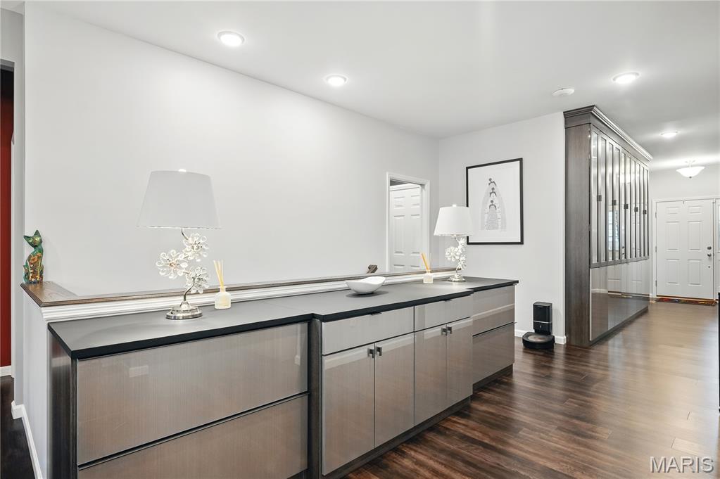 St Charles, Missouri, 63301, United States, 4 Bedrooms Bedrooms, ,3 BathroomsBathrooms,Residential,For Sale,1997020