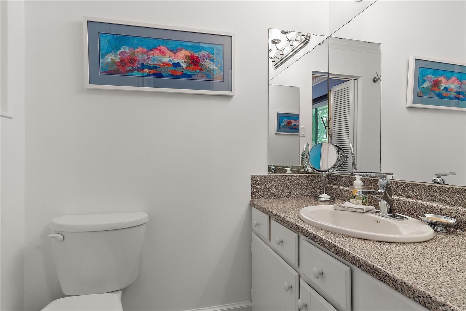 NORTH SAANICH, British Columbia, V8L 5J4, CA, 5 Bedrooms Bedrooms, ,Residential,For Sale,1950110