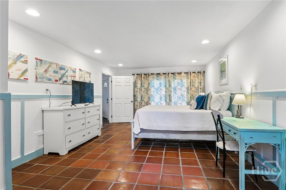 TYBEE ISLAND, Georgia, 31328, United States, 6 Bedrooms Bedrooms, ,5 BathroomsBathrooms,Residential,For Sale,2033140
