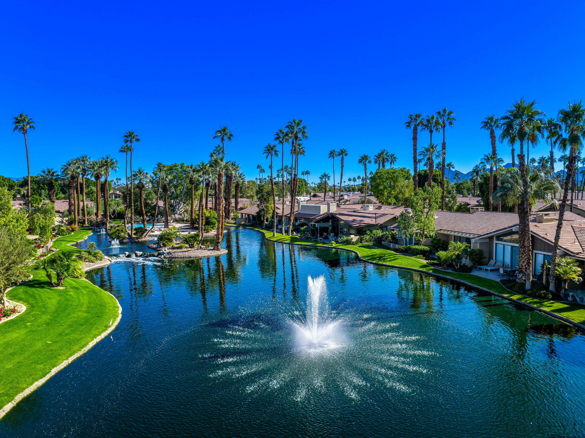 Palm Desert, California, 92211, United States, 2 Bedrooms Bedrooms, ,2 BathroomsBathrooms,Residential,For Sale,2003447