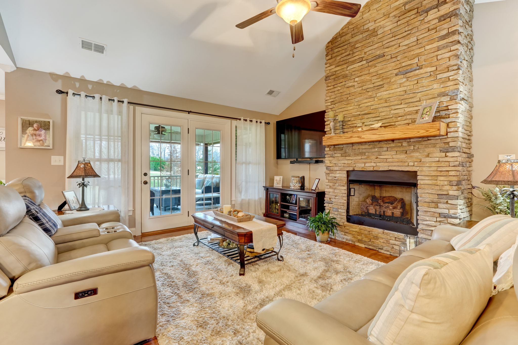 Reidsville, North Carolina, 27320, United States, 3 Bedrooms Bedrooms, ,2 BathroomsBathrooms,Residential,For Sale,2012071