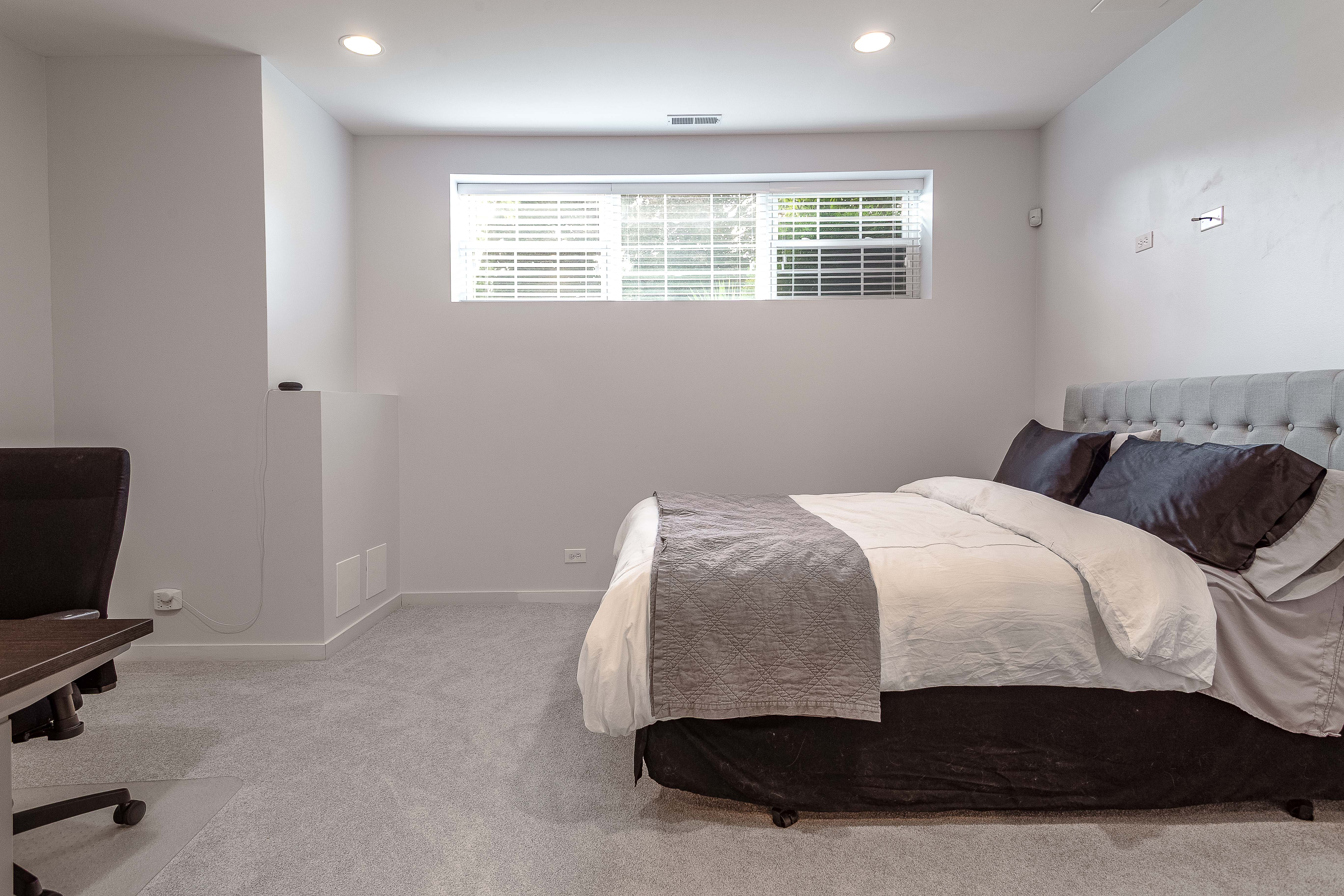  Spacious 2014-Built Single Family Home on an Extra-Wide 30