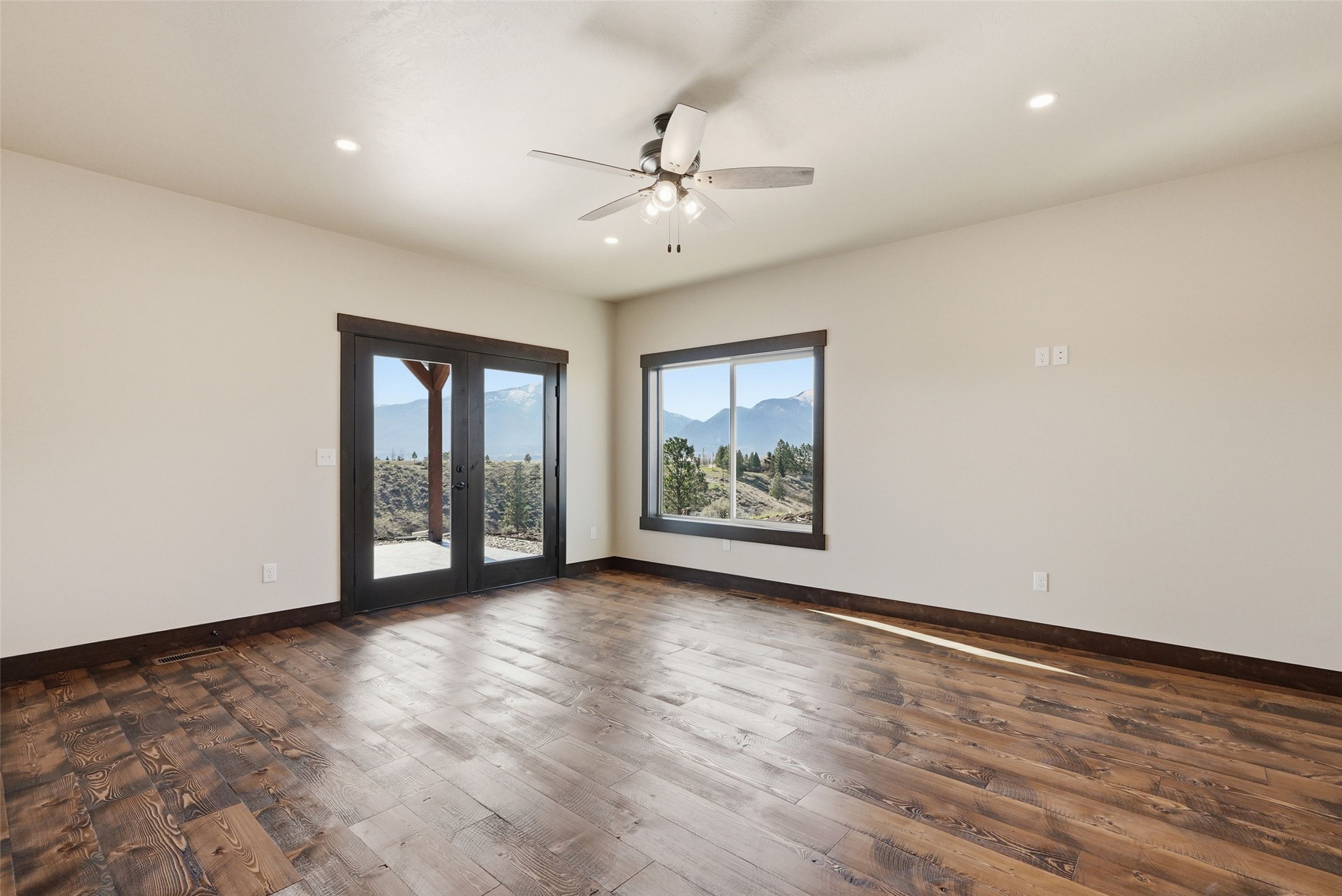  475 Ashleigh Lane - 物件實景