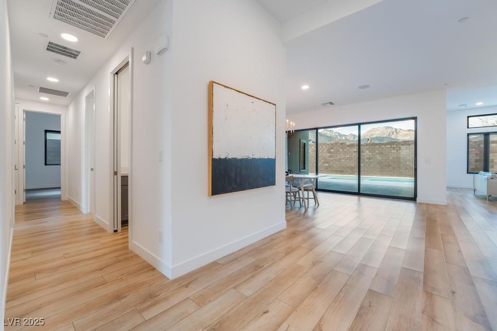 Las Vegas, Nevada, 89138, United States, 4 Bedrooms Bedrooms, ,4 BathroomsBathrooms,Residential,For Sale,1981768