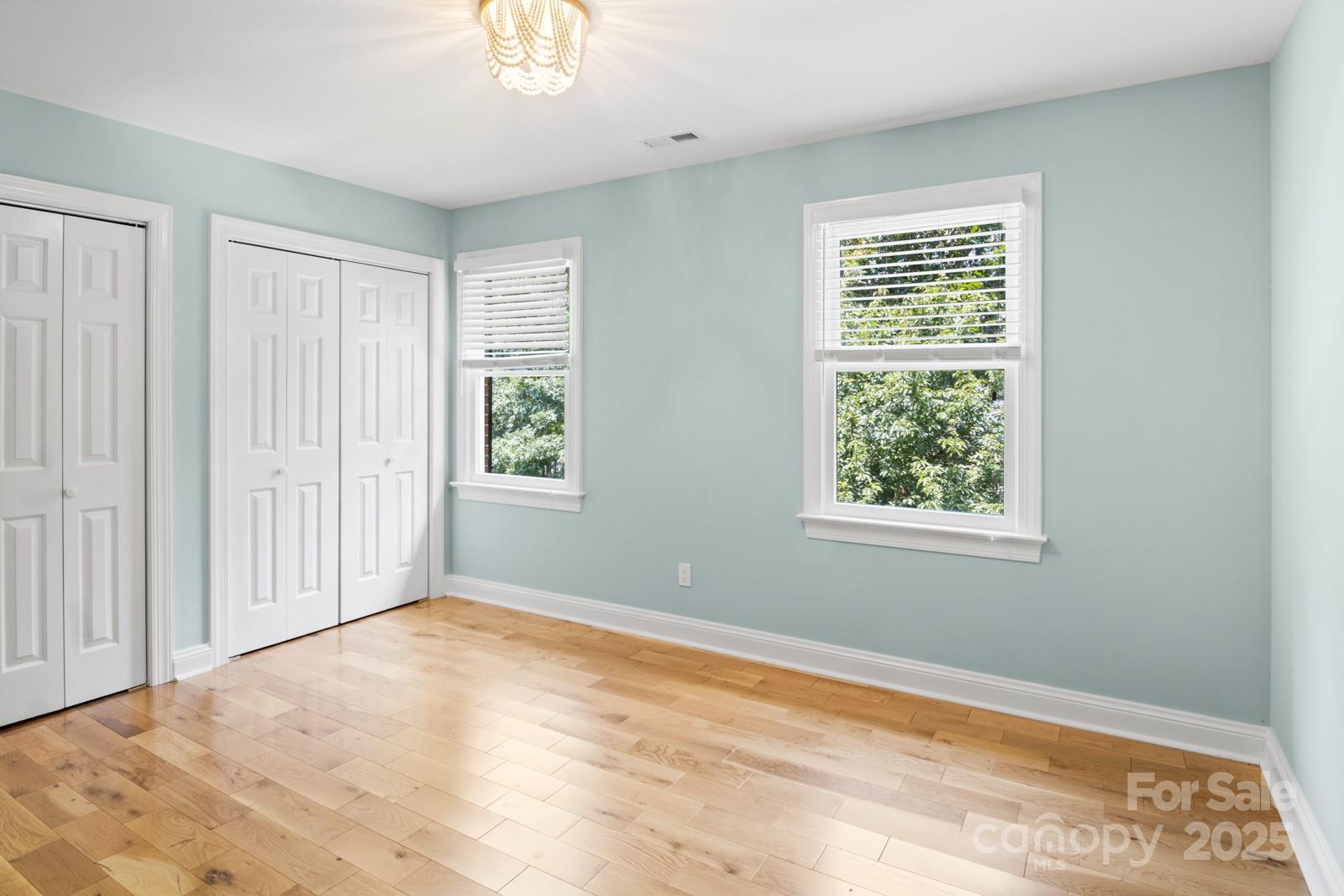 Matthews, North Carolina, 28104, United States, 4 Bedrooms Bedrooms, ,3 BathroomsBathrooms,Residential,For Sale,1876252